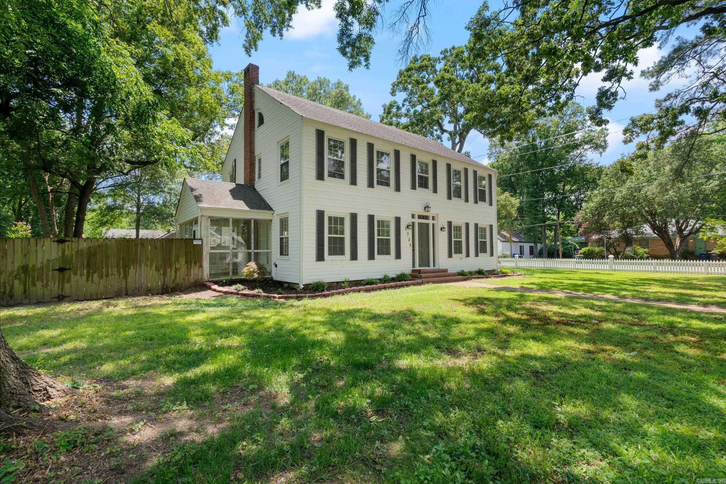 1721 Scott Street Conway, AR 72034