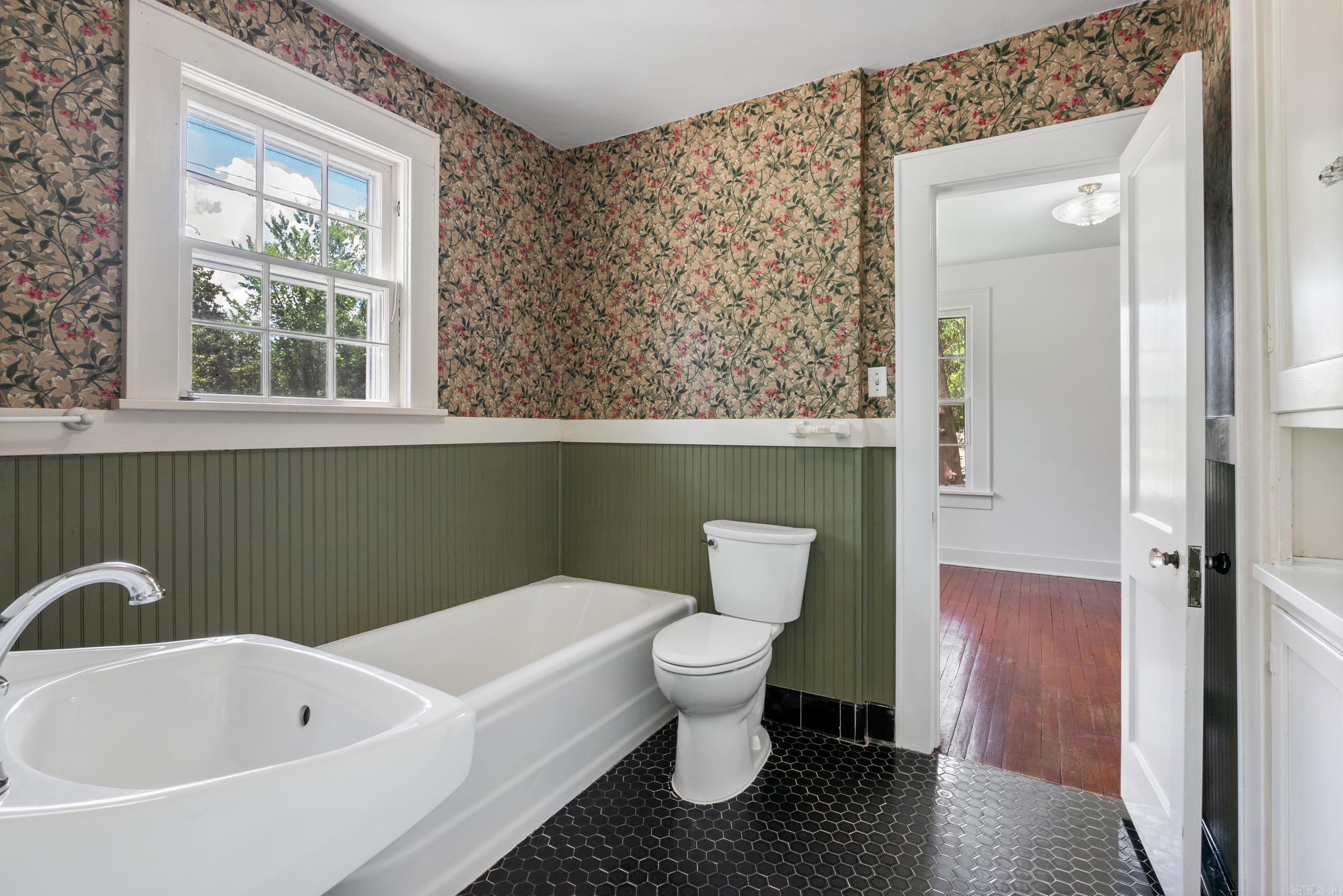 1721 Scott Street Conway, AR 72034