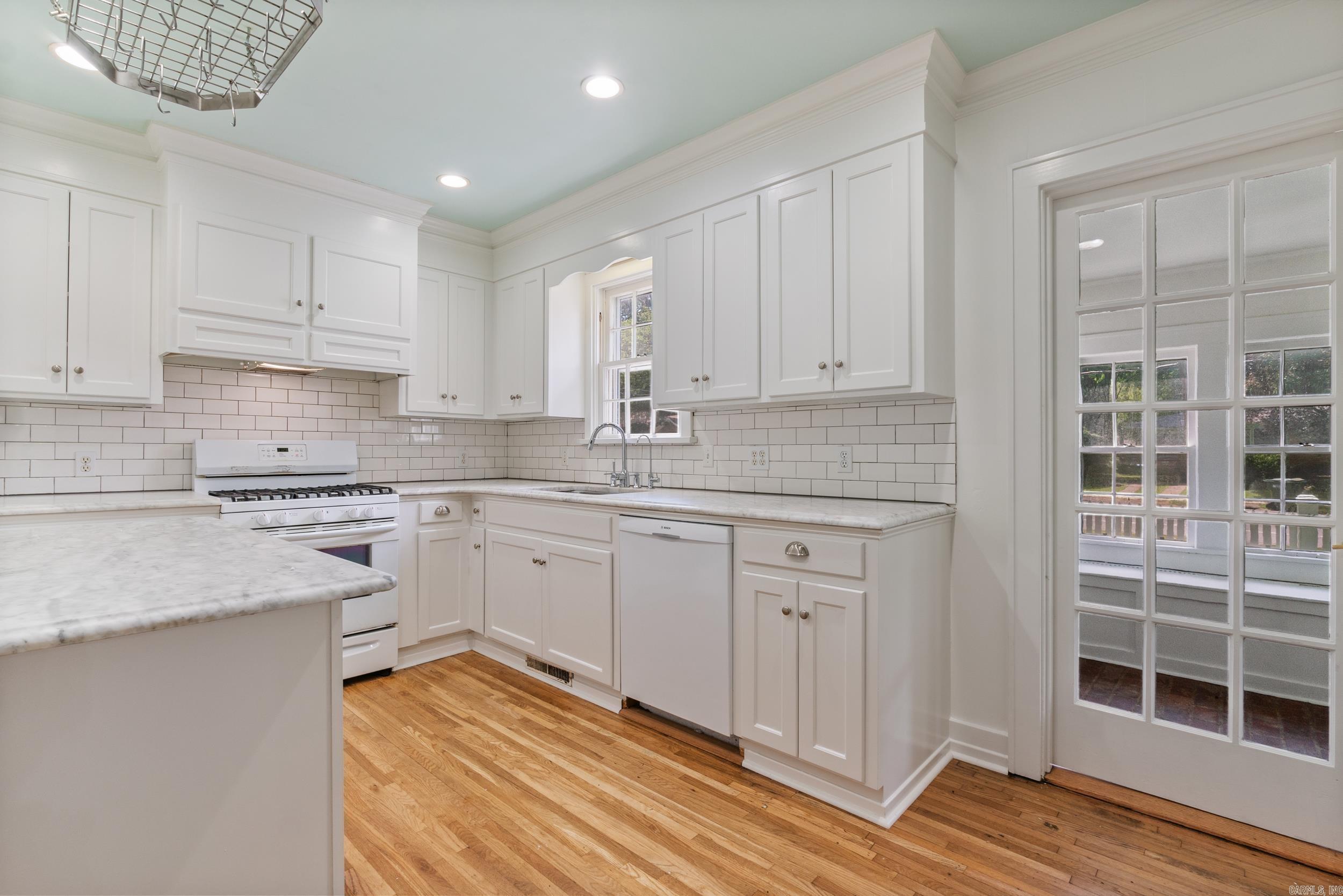 1721 Scott Street Conway, AR 72034