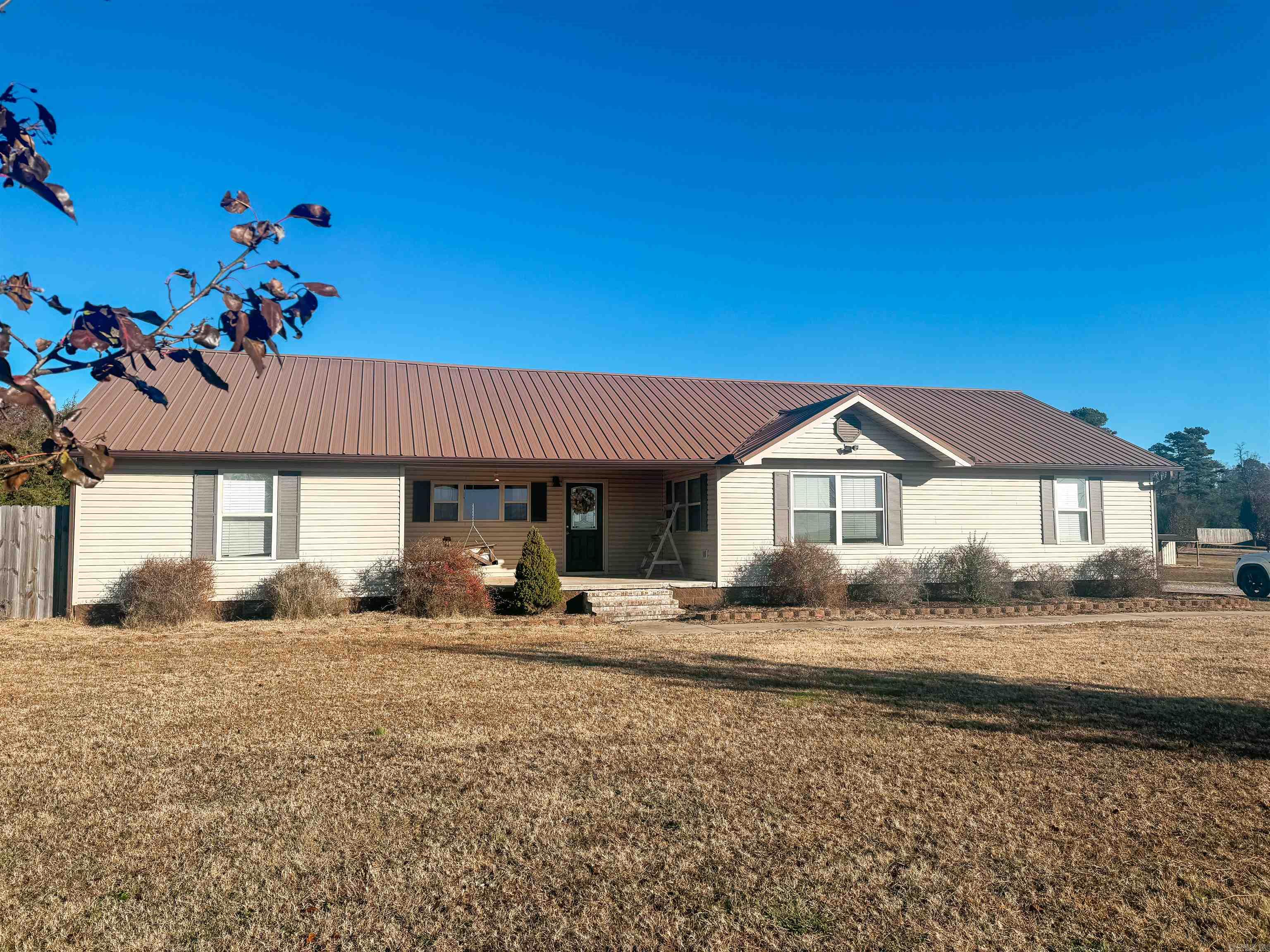 700  Floral Road  Pleasant Plains, AR