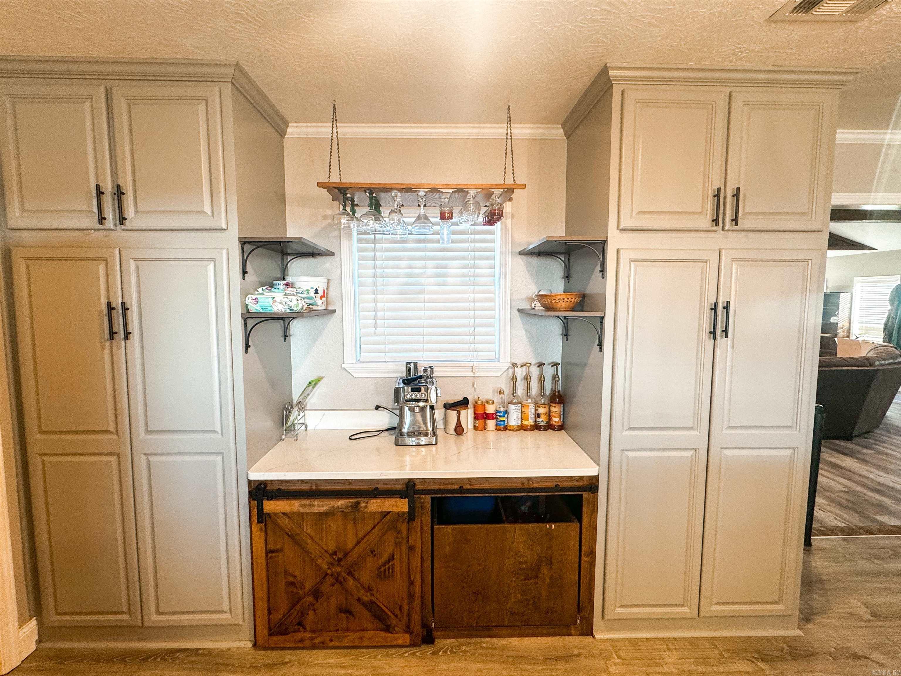 700  Floral Road  Pleasant Plains, AR