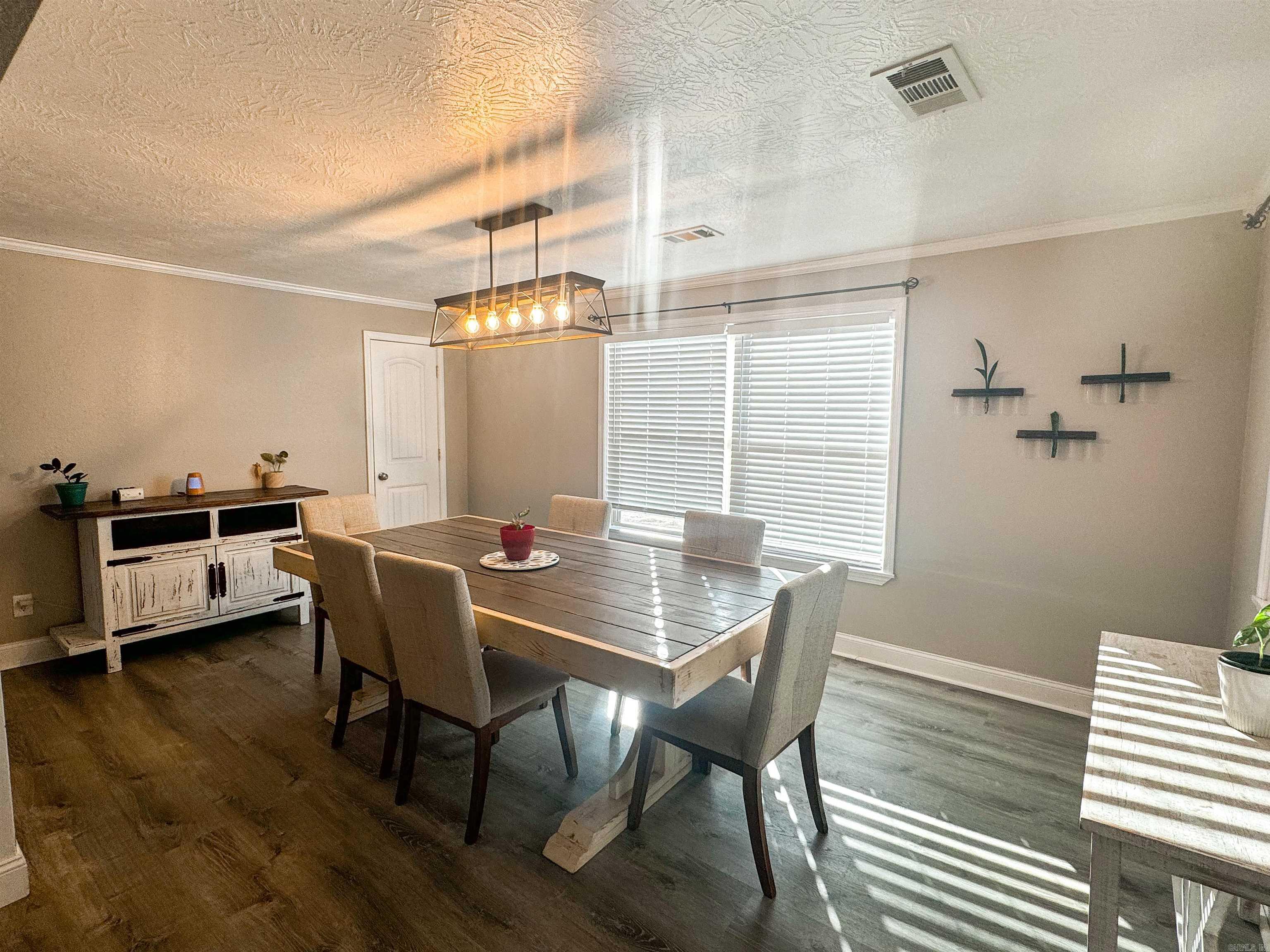 700  Floral Road  Pleasant Plains, AR