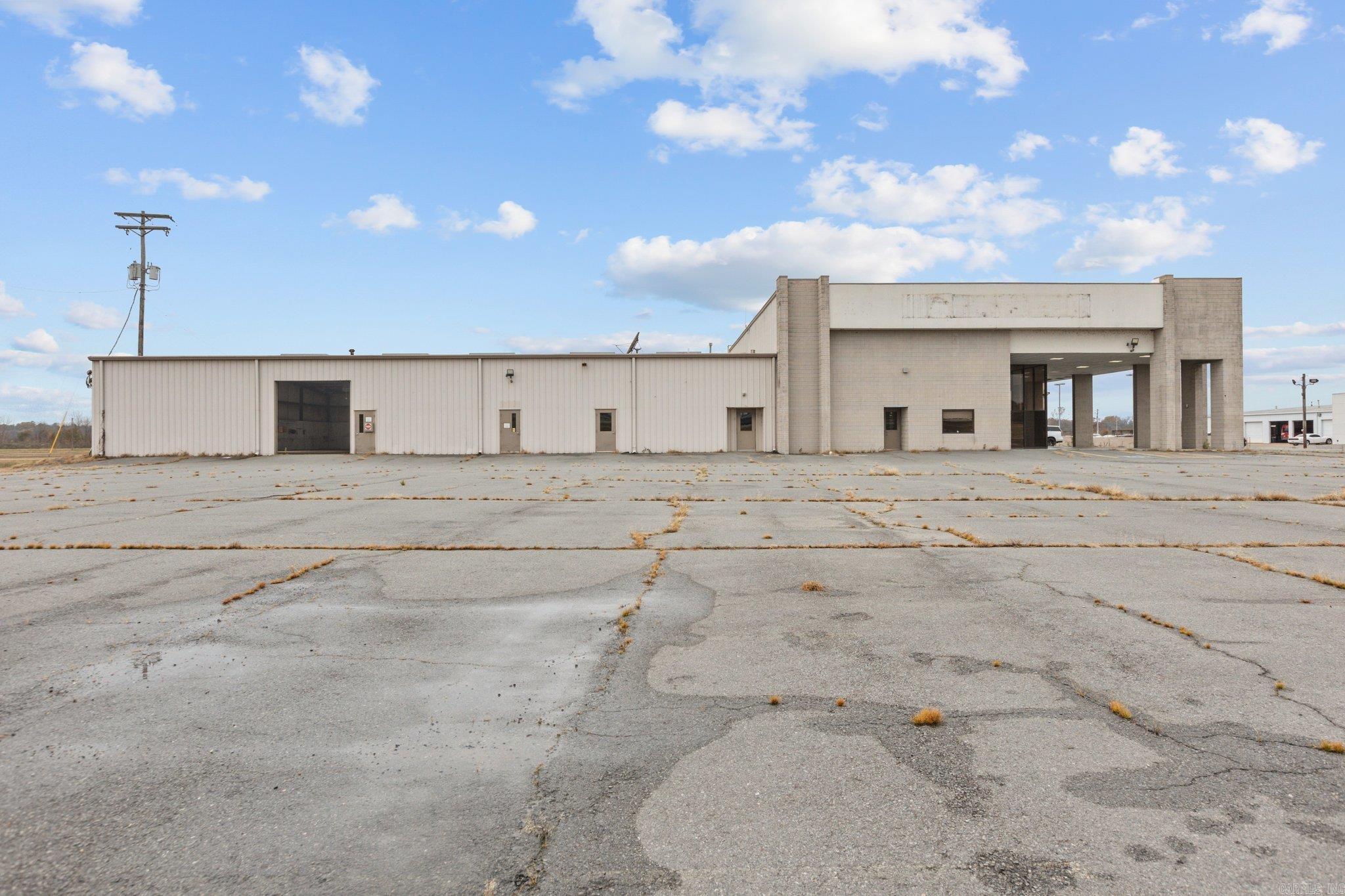 3110  AUTO Dr  Pine Bluff, AR
