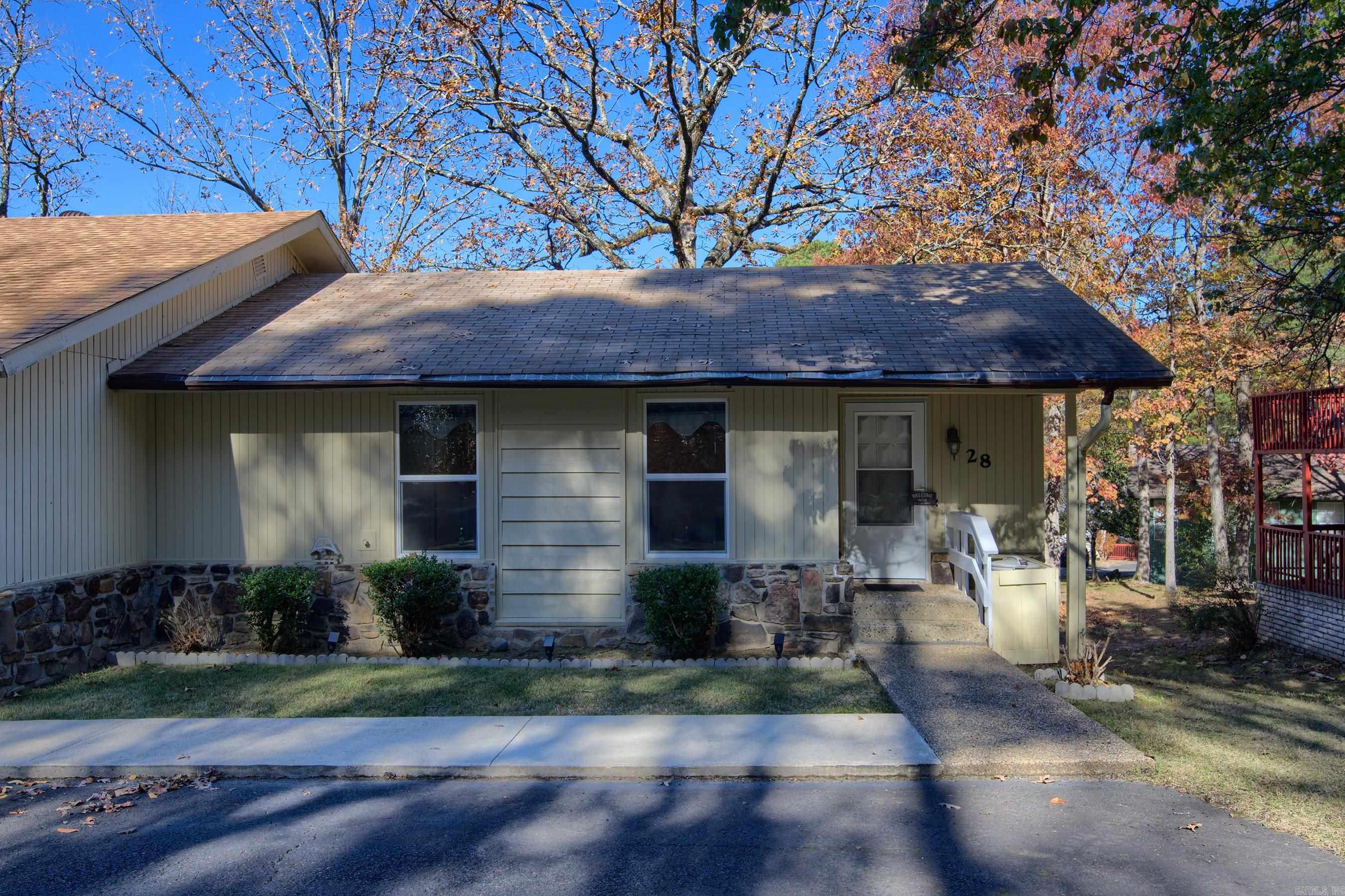 28  Perralena  Hot Springs Village, AR
