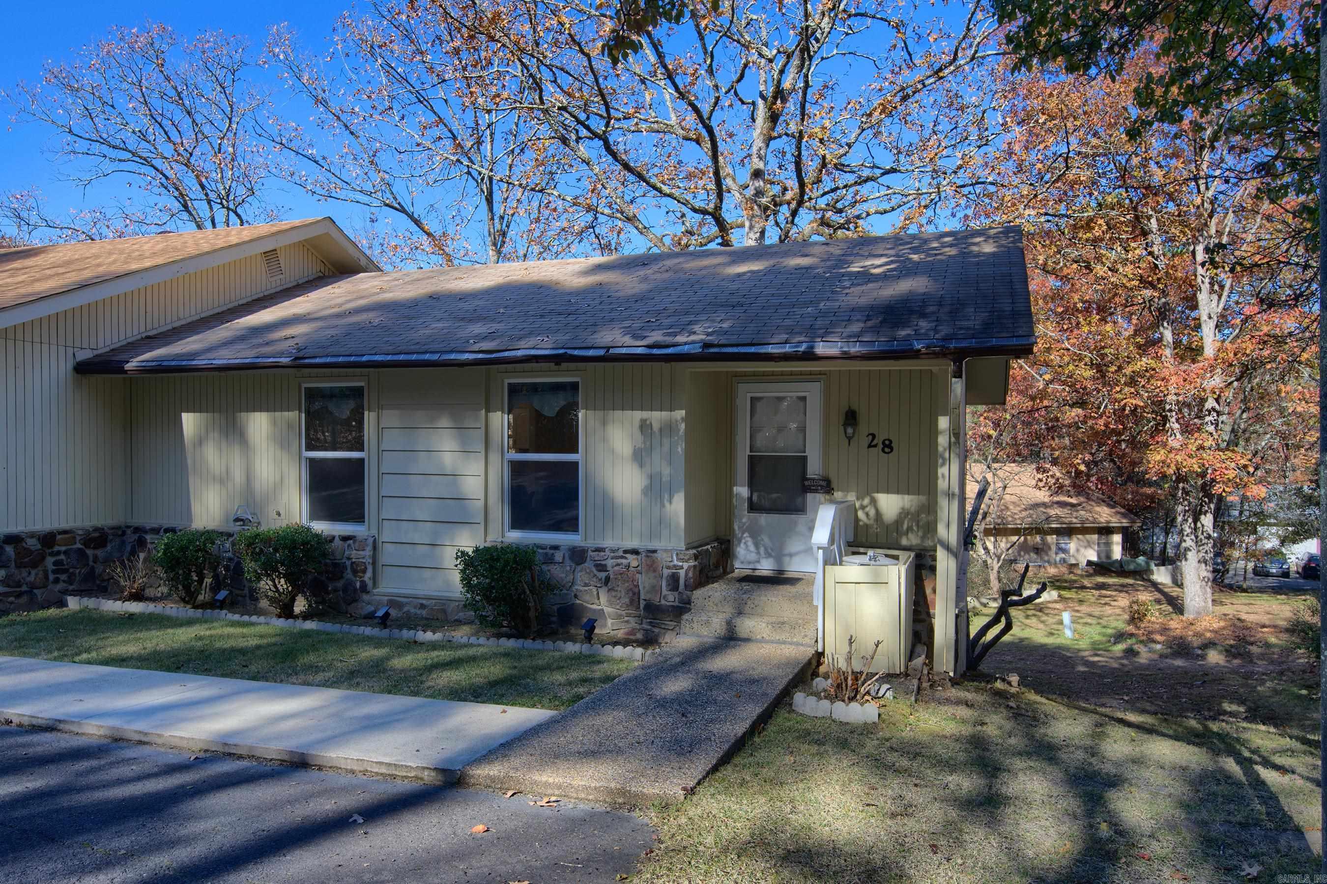 28  Perralena  Hot Springs Village, AR