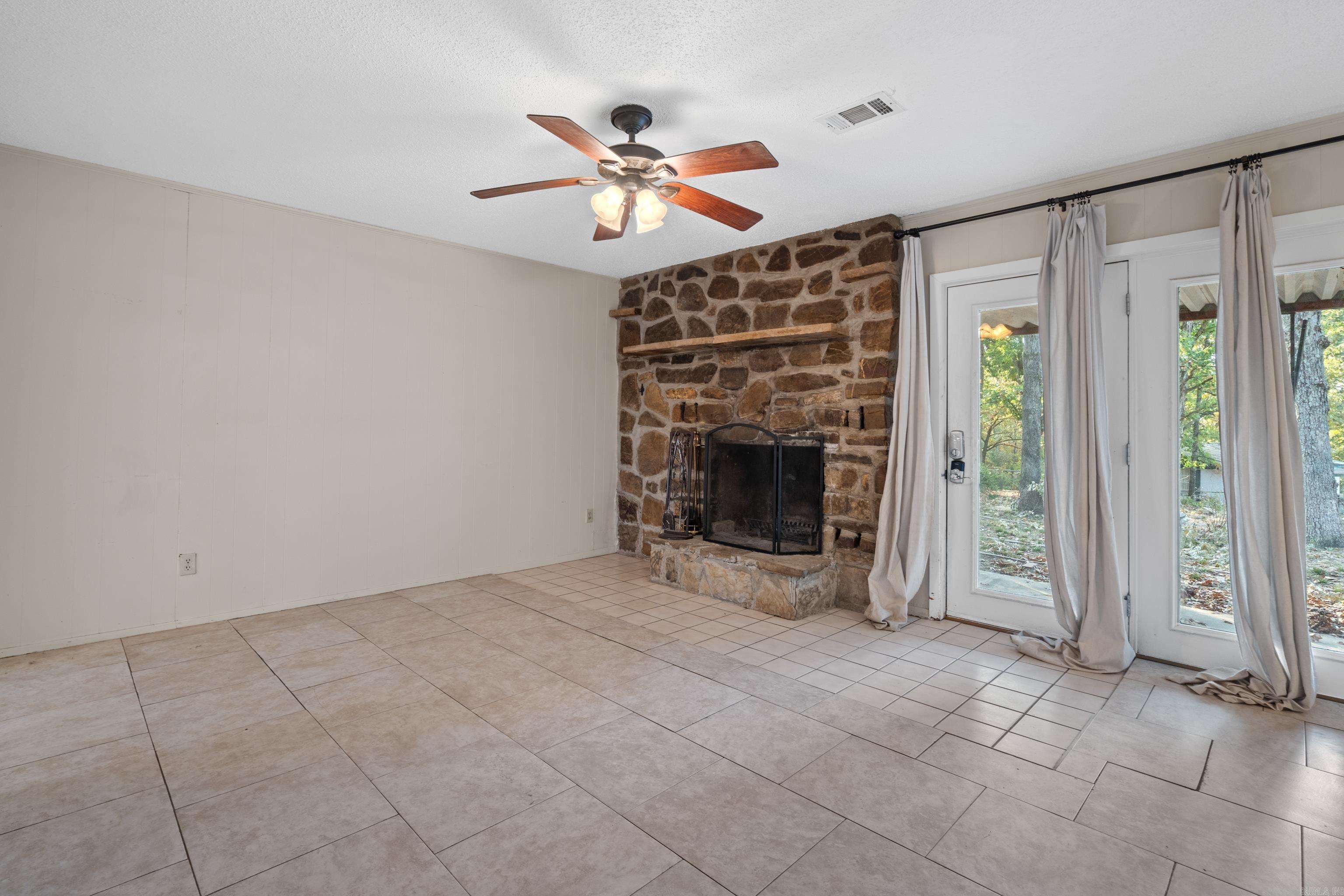 234-236 Arrowhead Hot Springs, AR 71913