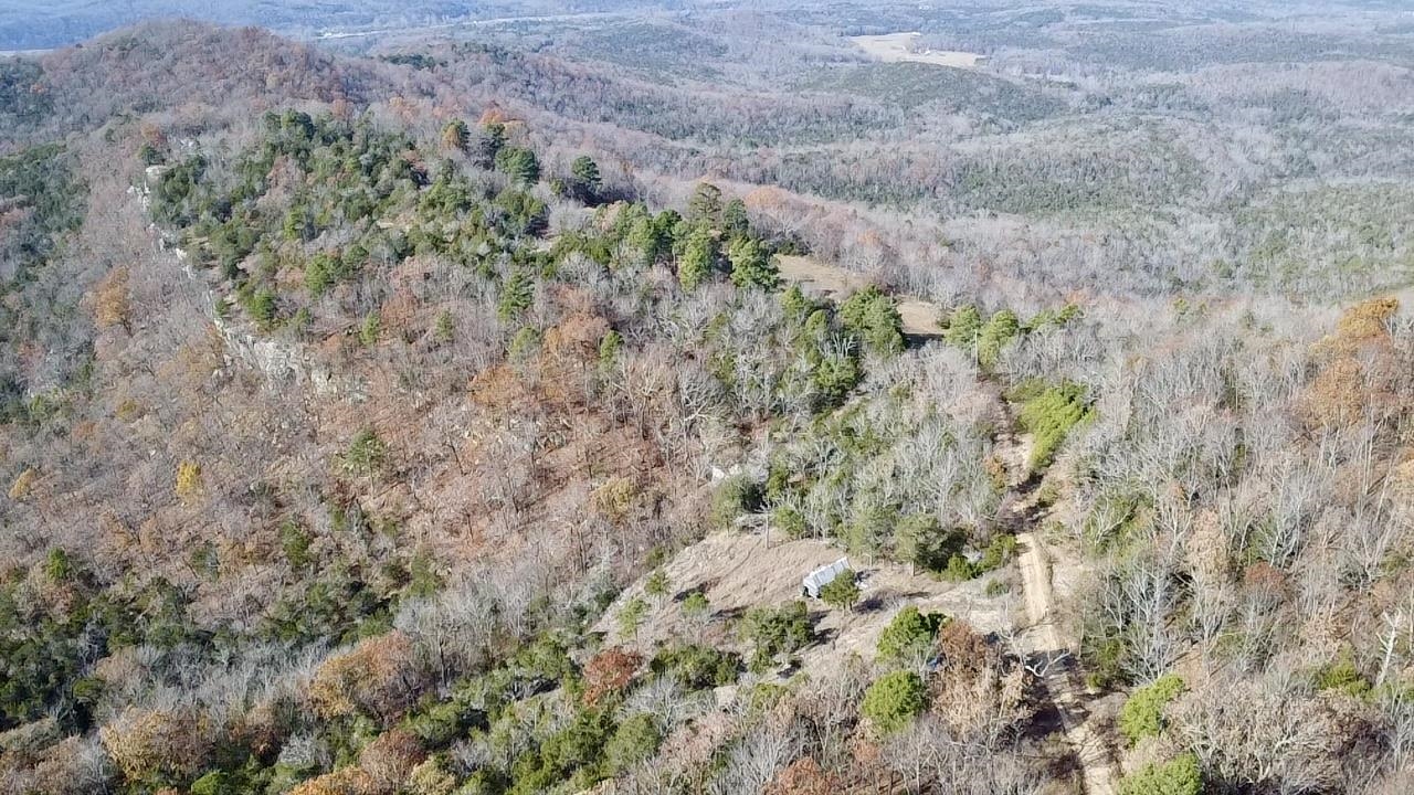 000  Lawrence Lane  Melbourne, AR