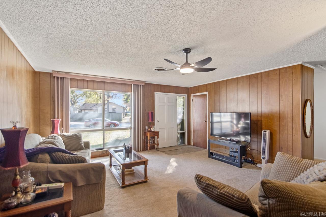 315  Dobbs  Benton, AR