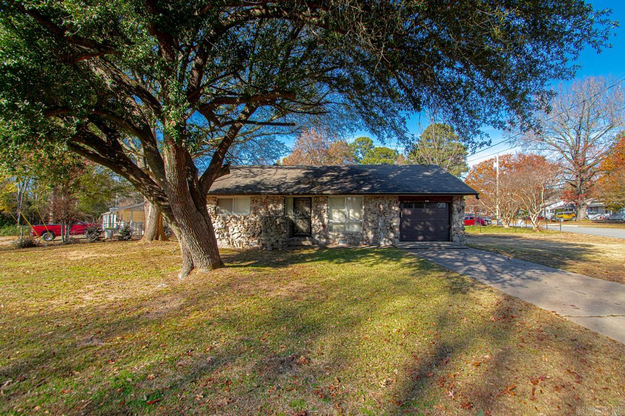 315  Dobbs  Benton, AR