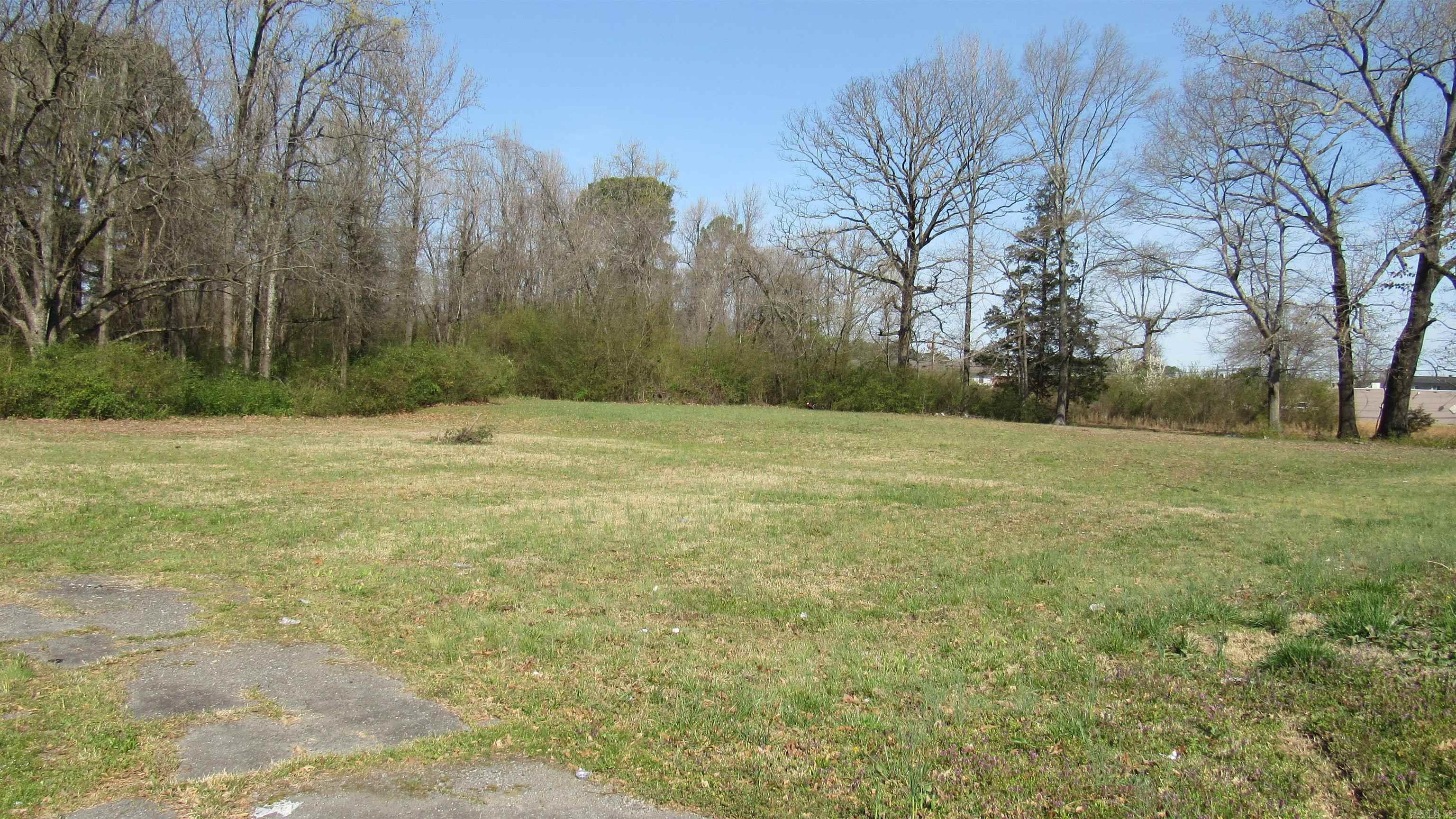 7102  GEYER SPRINGS  Little Rock, AR