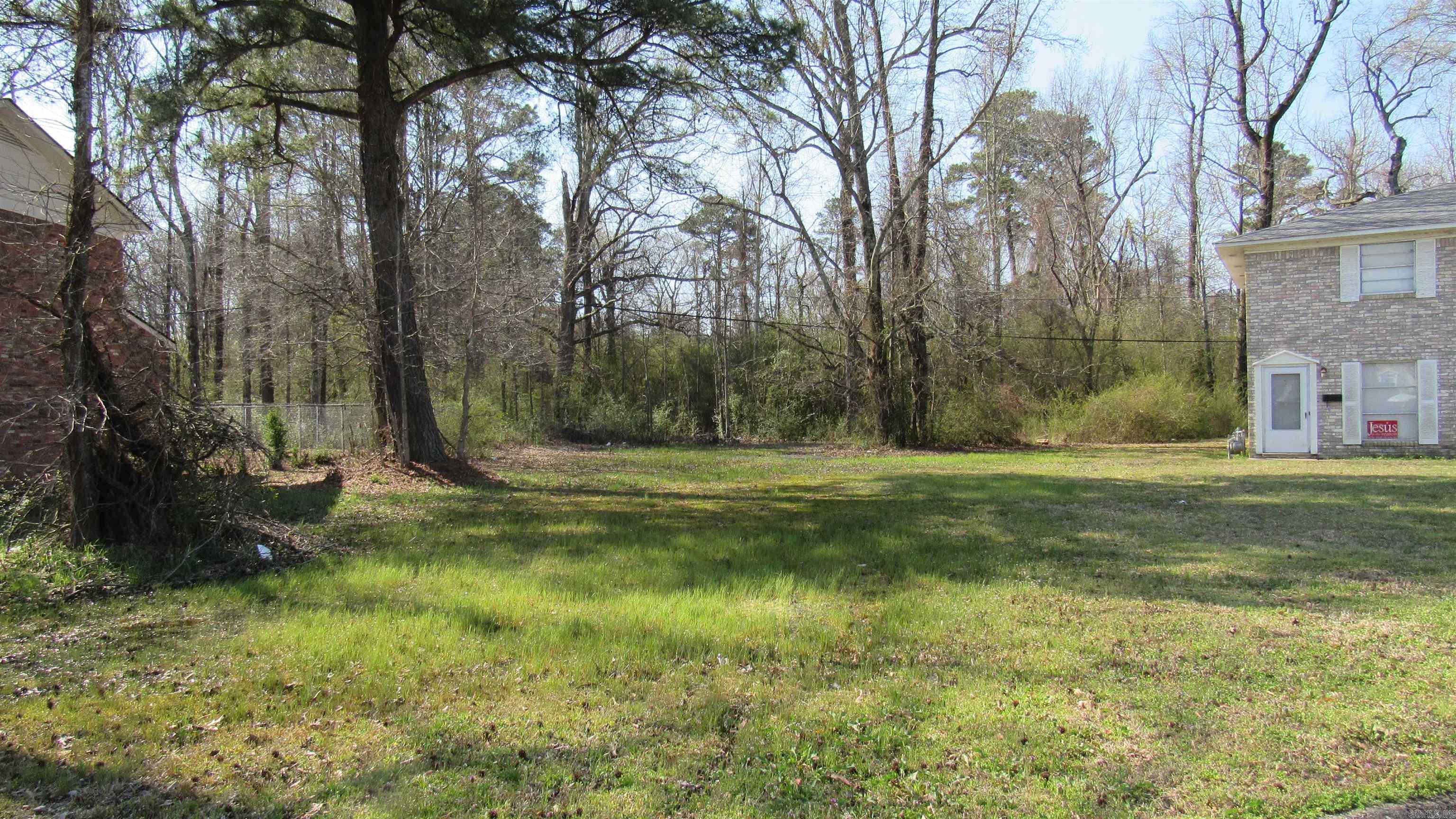 7102  GEYER SPRINGS  Little Rock, AR