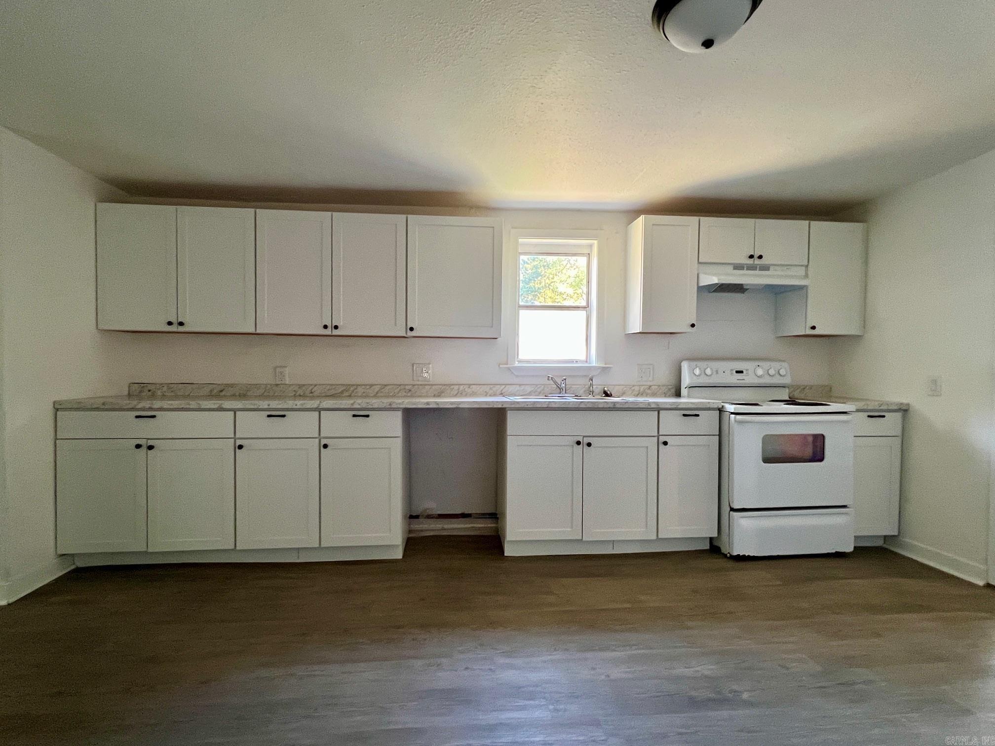 106  Adams  Keiser, AR