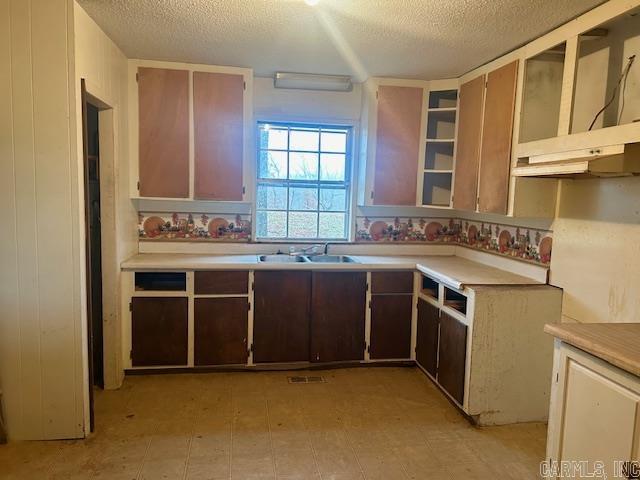 101  Summer Meadows  Mountain View, AR