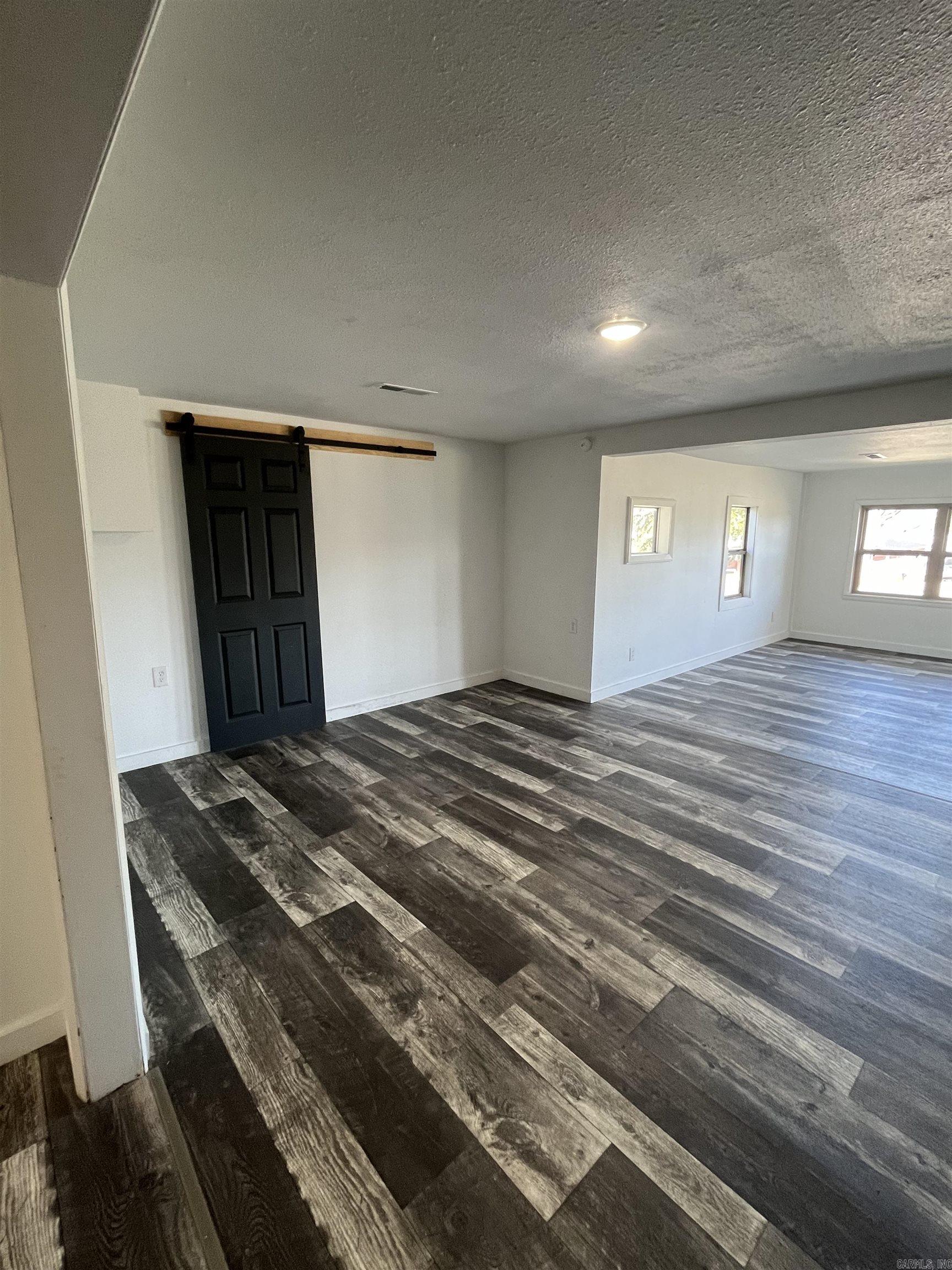 31  Hwy 223 S  Viola, AR