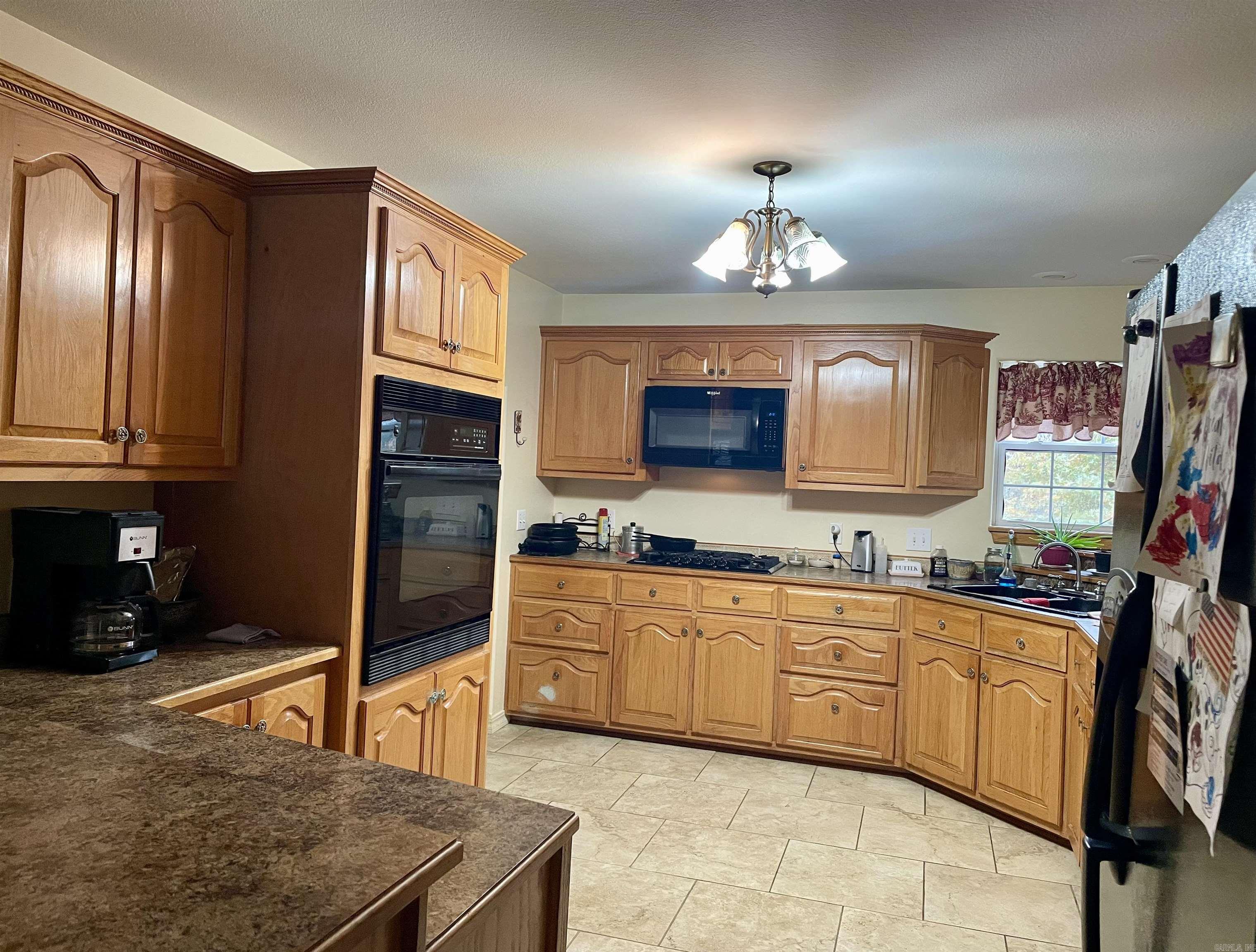 1000 Clarence St  Mountain View, AR