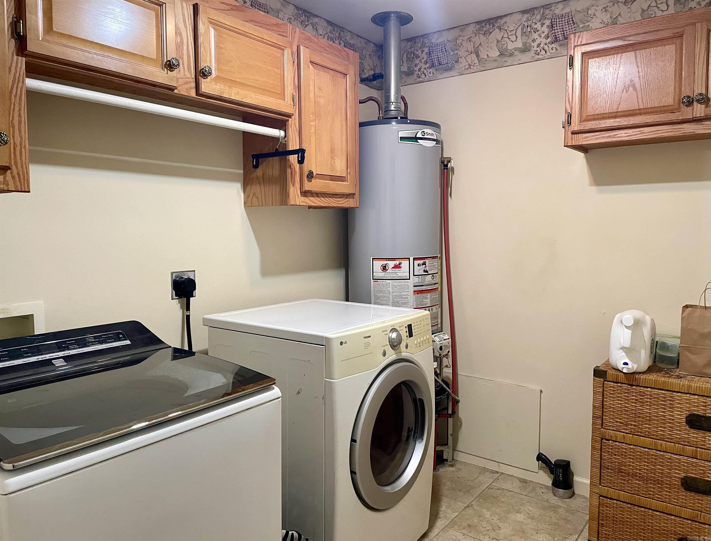 1000 Clarence St  Mountain View, AR