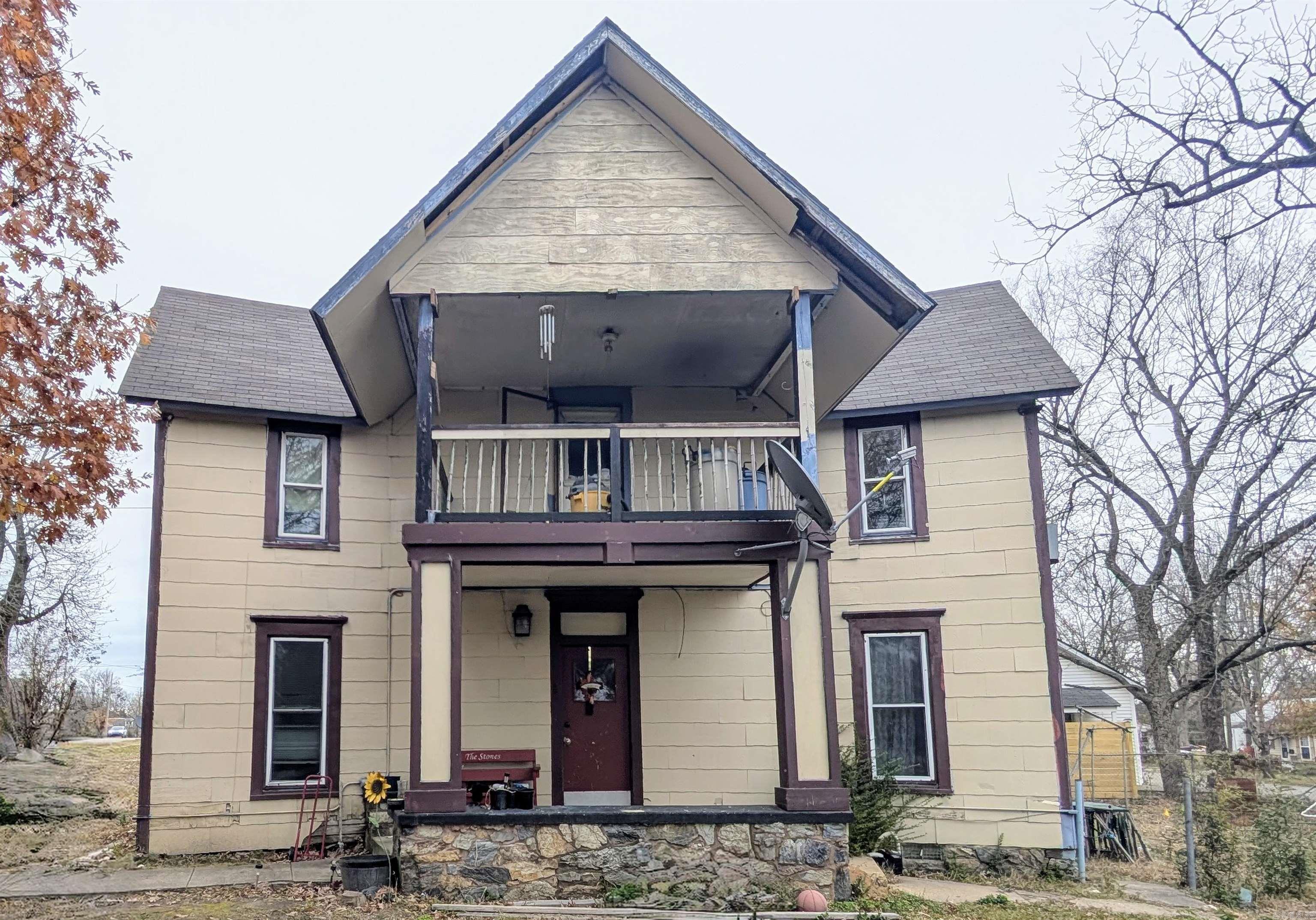 1122  Janssen  Mena, AR
