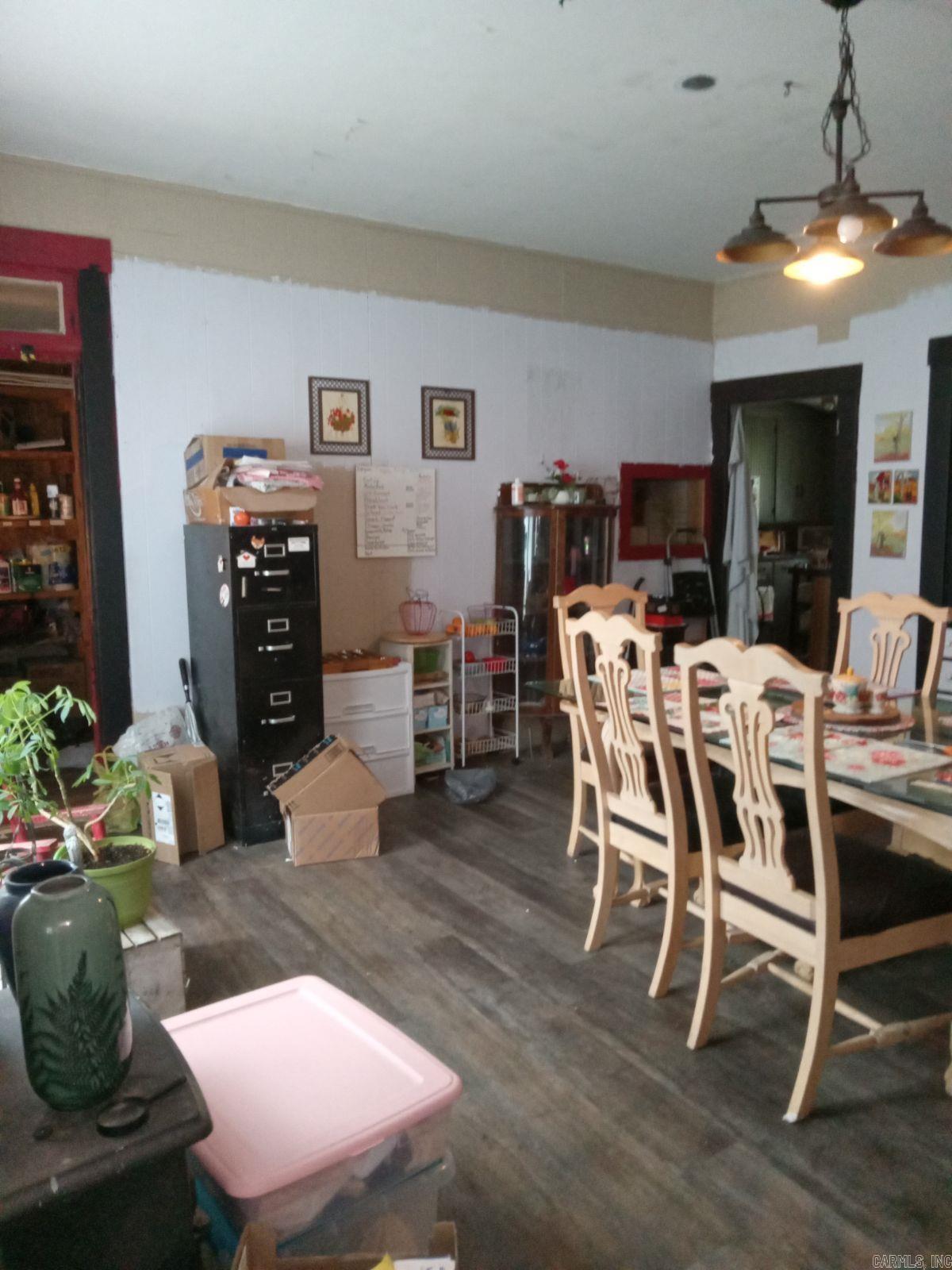 1122  Janssen  Mena, AR