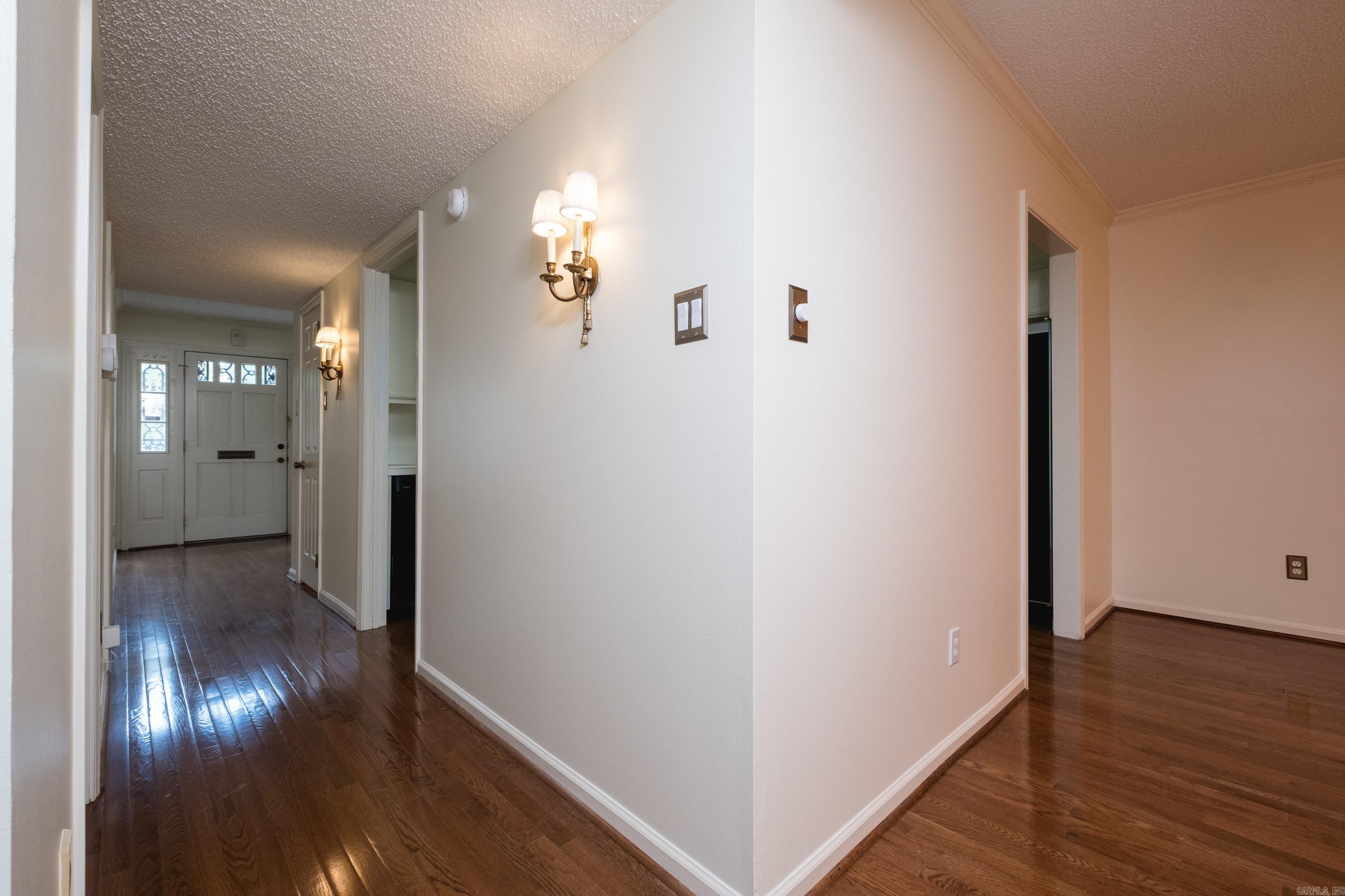 520  Cambridge Place Dr  Little Rock, AR