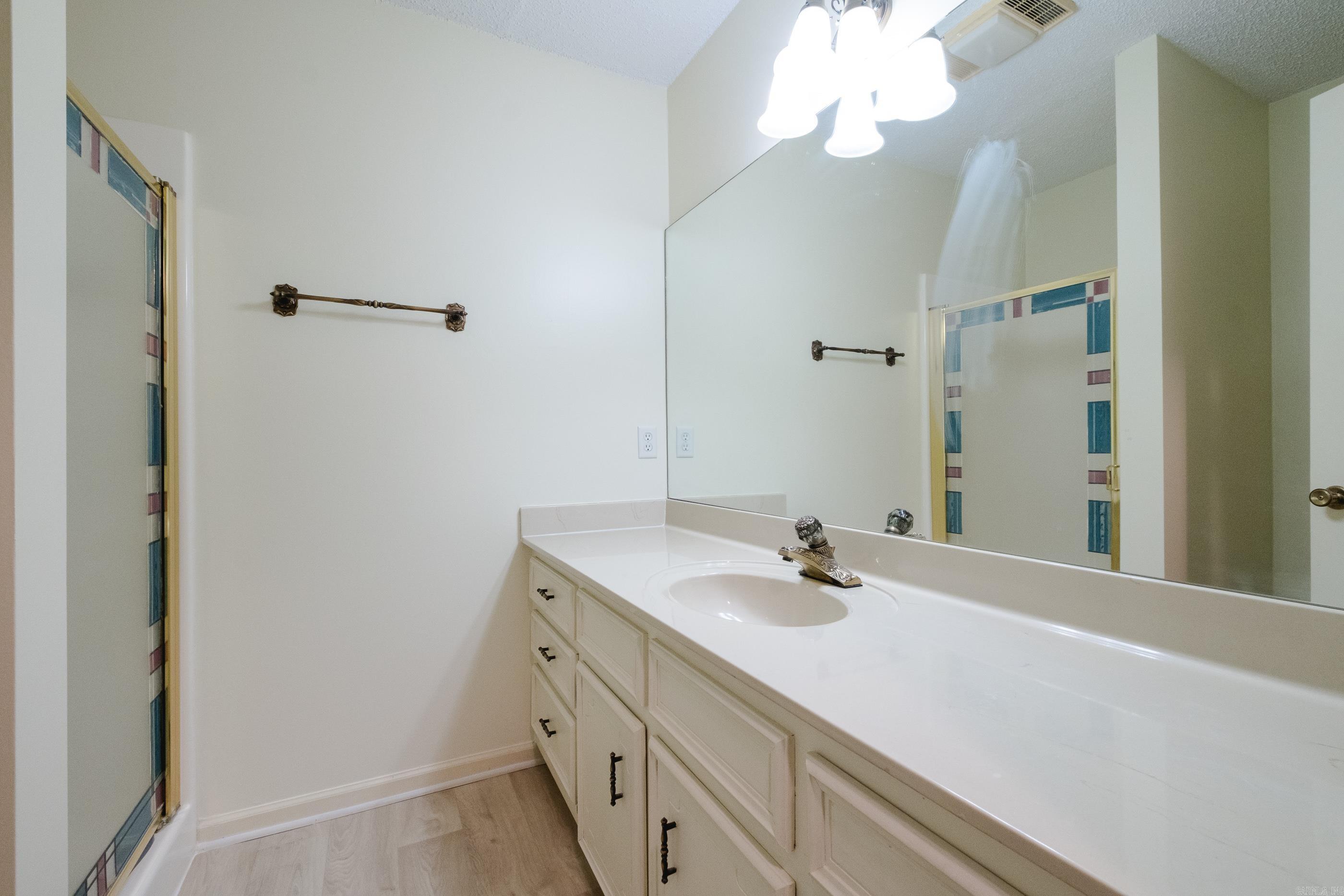 520  Cambridge Place Dr  Little Rock, AR