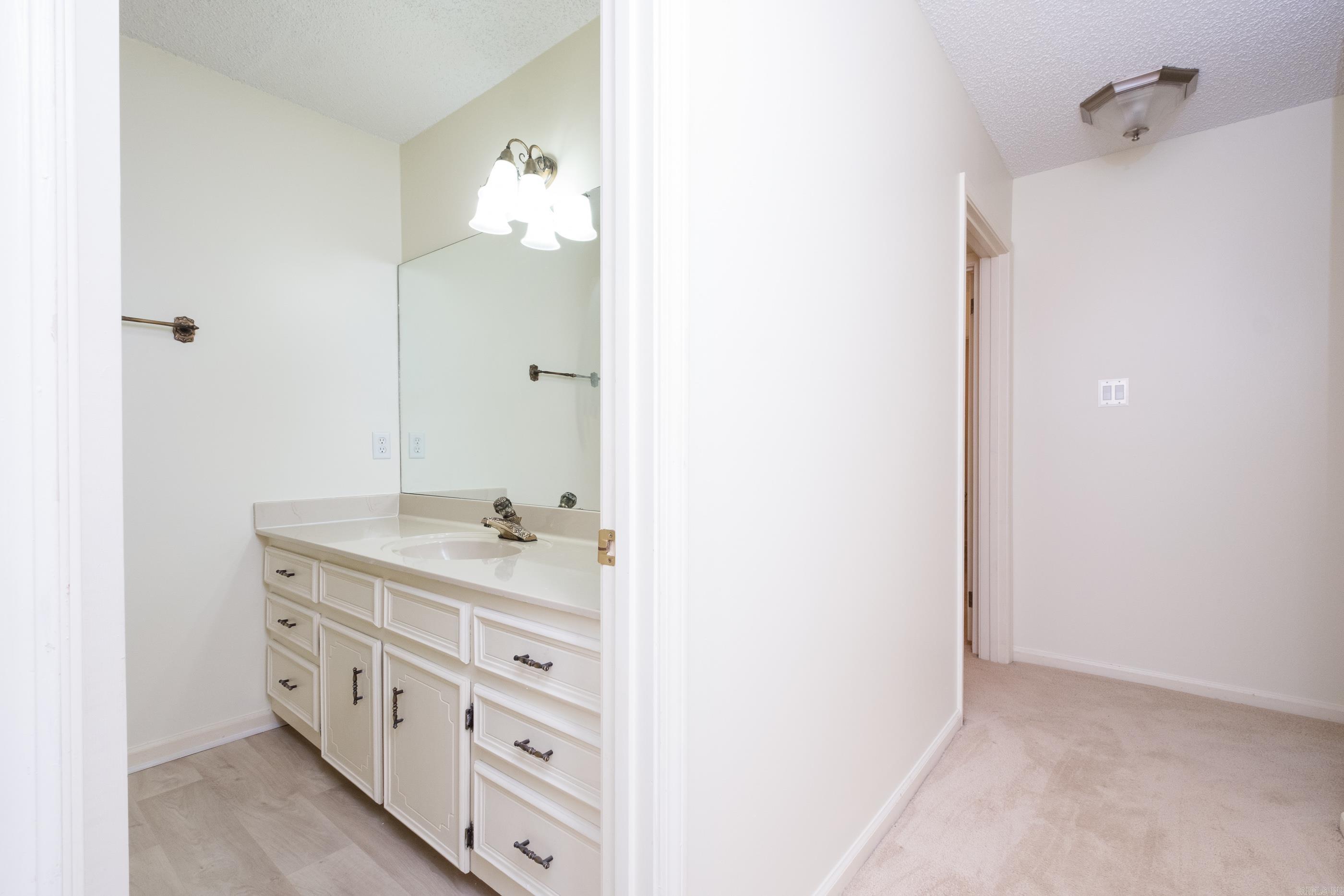 520  Cambridge Place Dr  Little Rock, AR