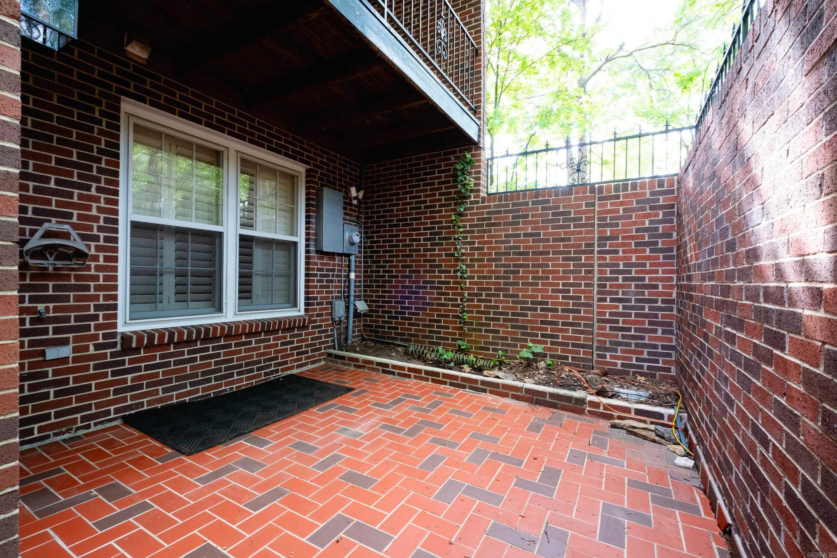 520  Cambridge Place Dr  Little Rock, AR