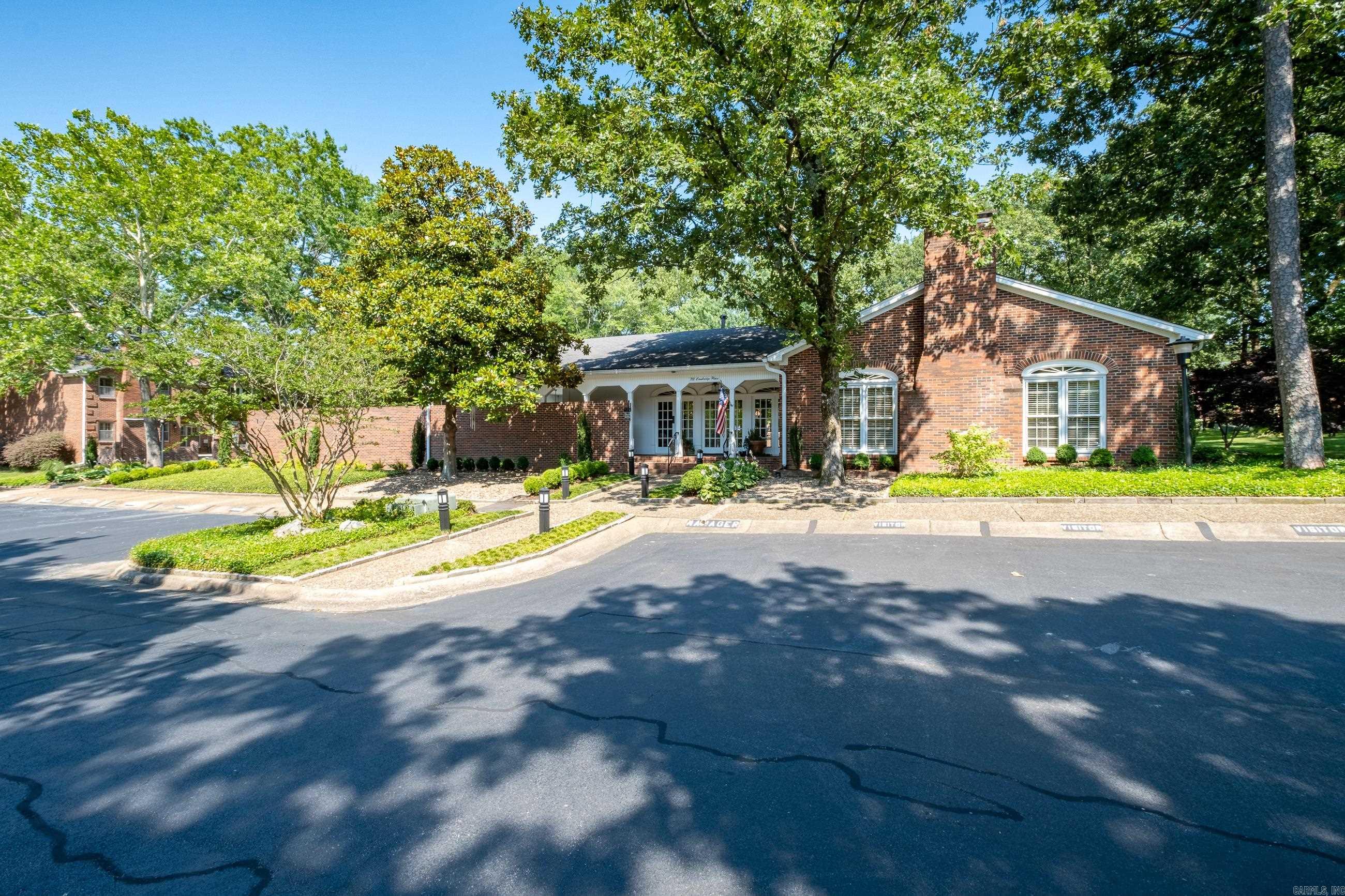 520  Cambridge Place Dr  Little Rock, AR