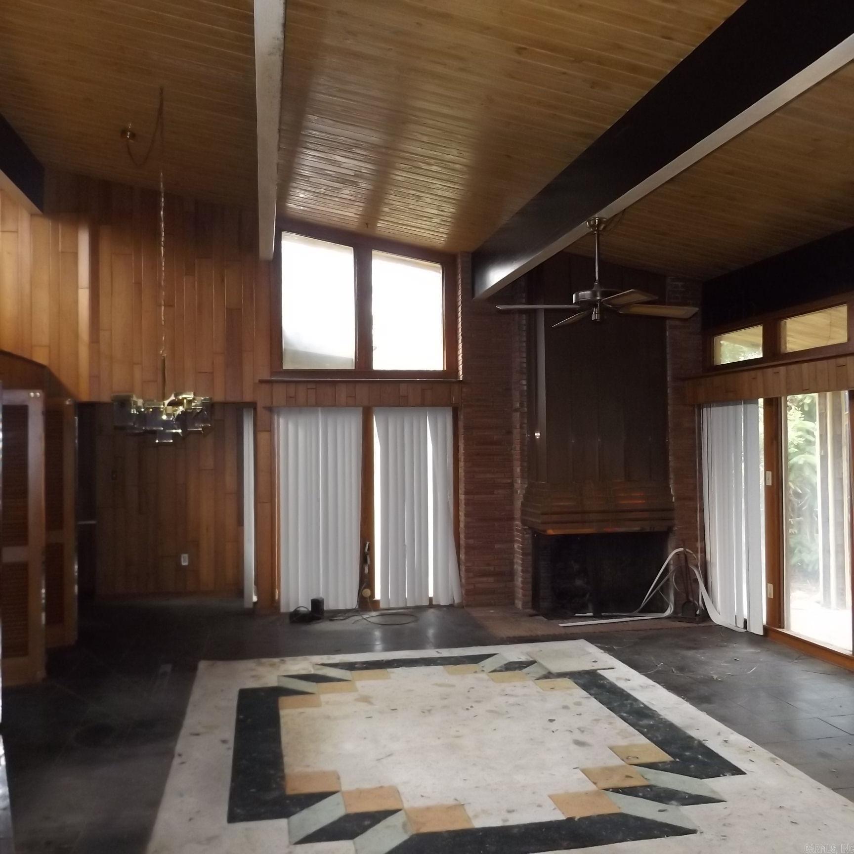 1507  Lacari  Magnolia, AR