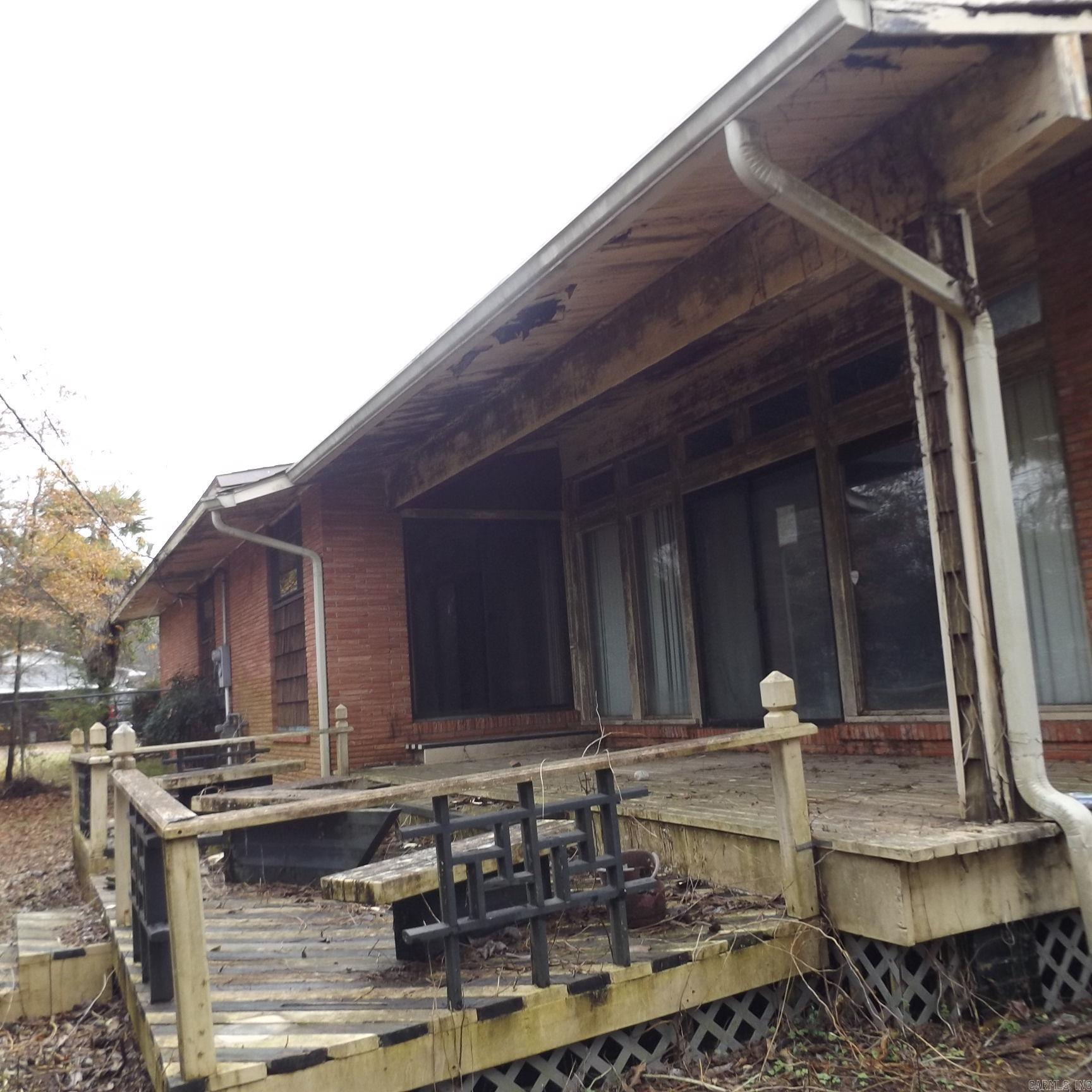 1507  Lacari  Magnolia, AR