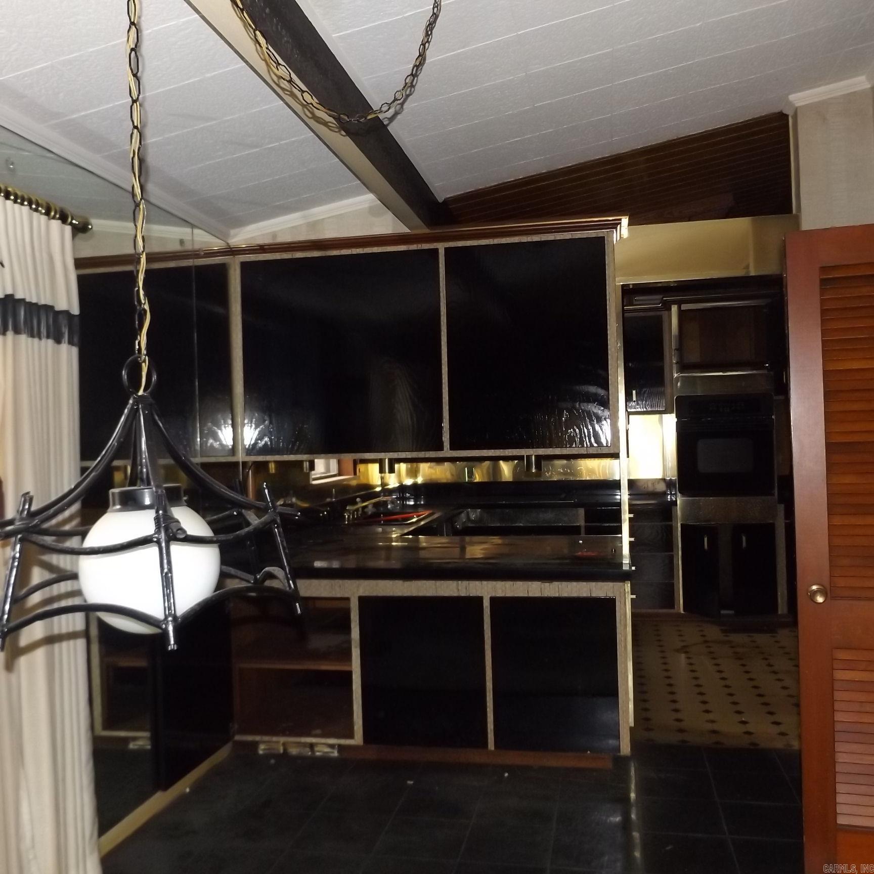 1507  Lacari  Magnolia, AR