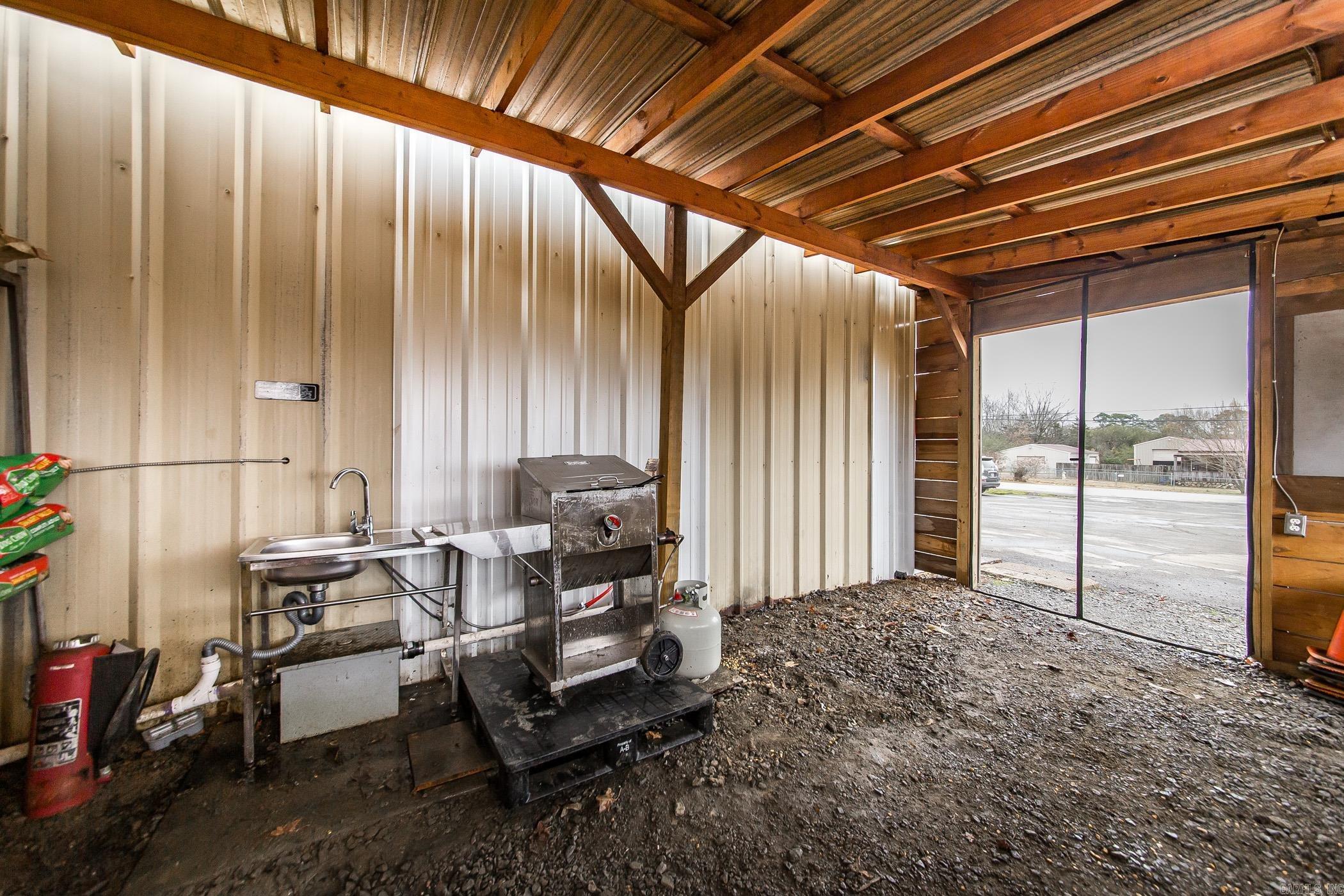 3953  AR 95  Cleveland, AR