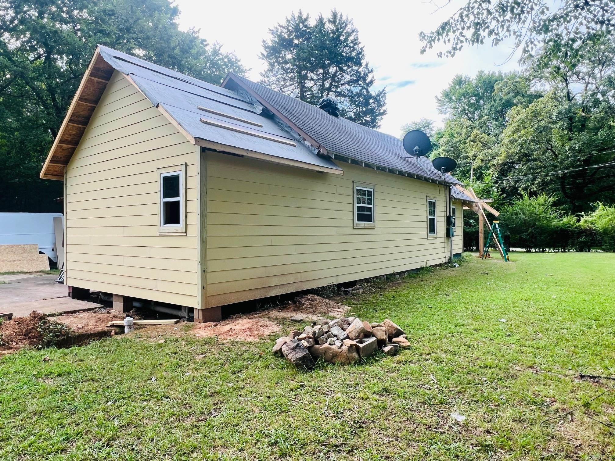 209 Ridge Ave  Mena, AR