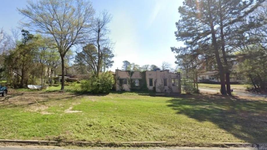 407 NW Agee  Camden, AR