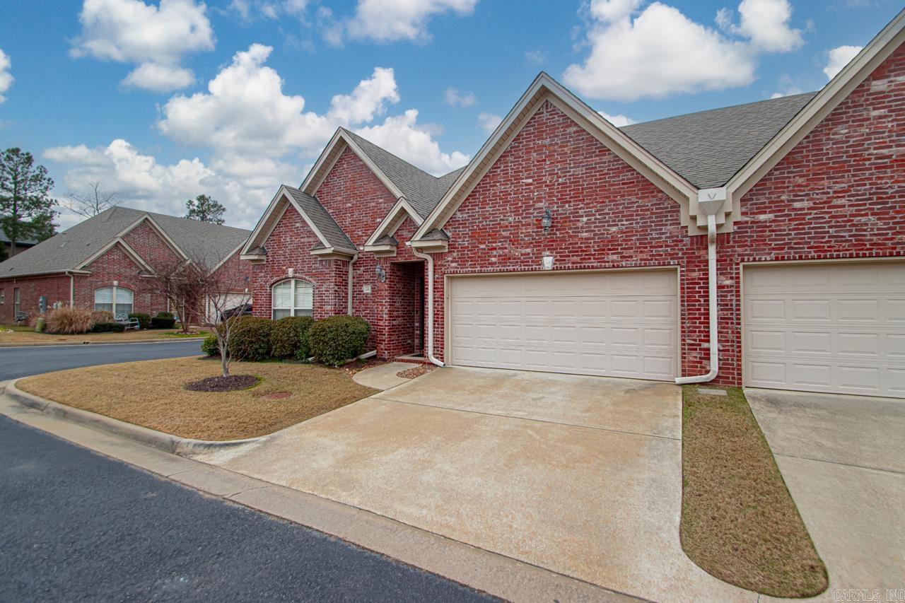 26  Valletta  Little Rock, AR