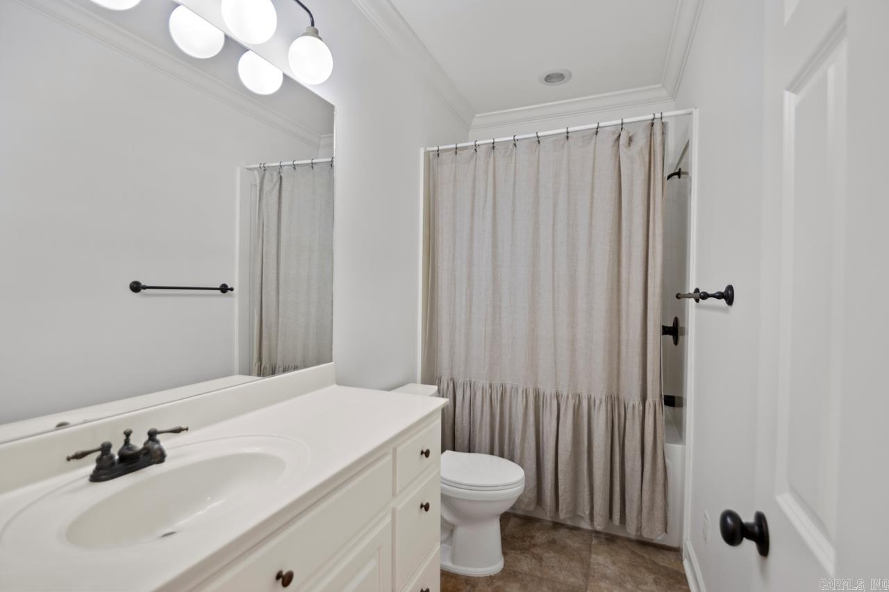 26  Valletta  Little Rock, AR
