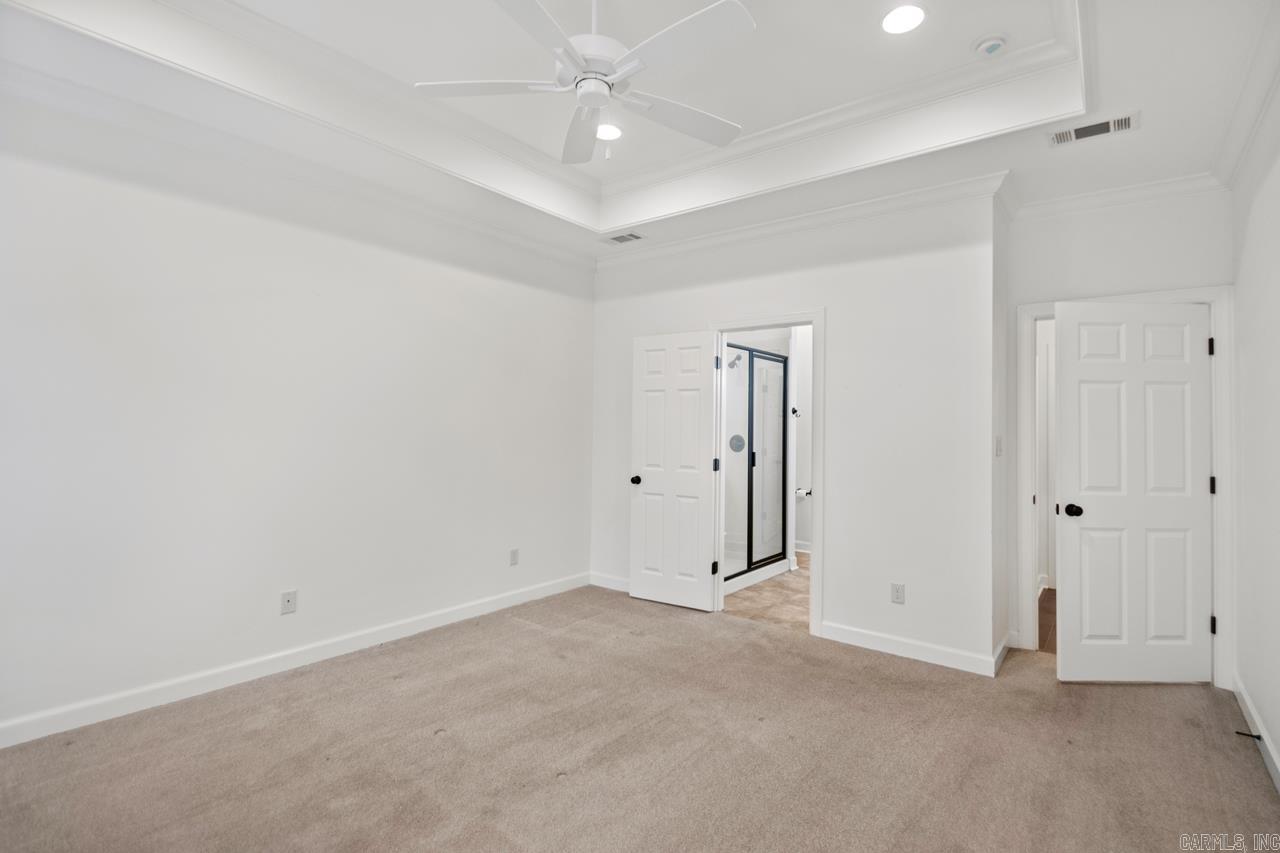 26  Valletta  Little Rock, AR