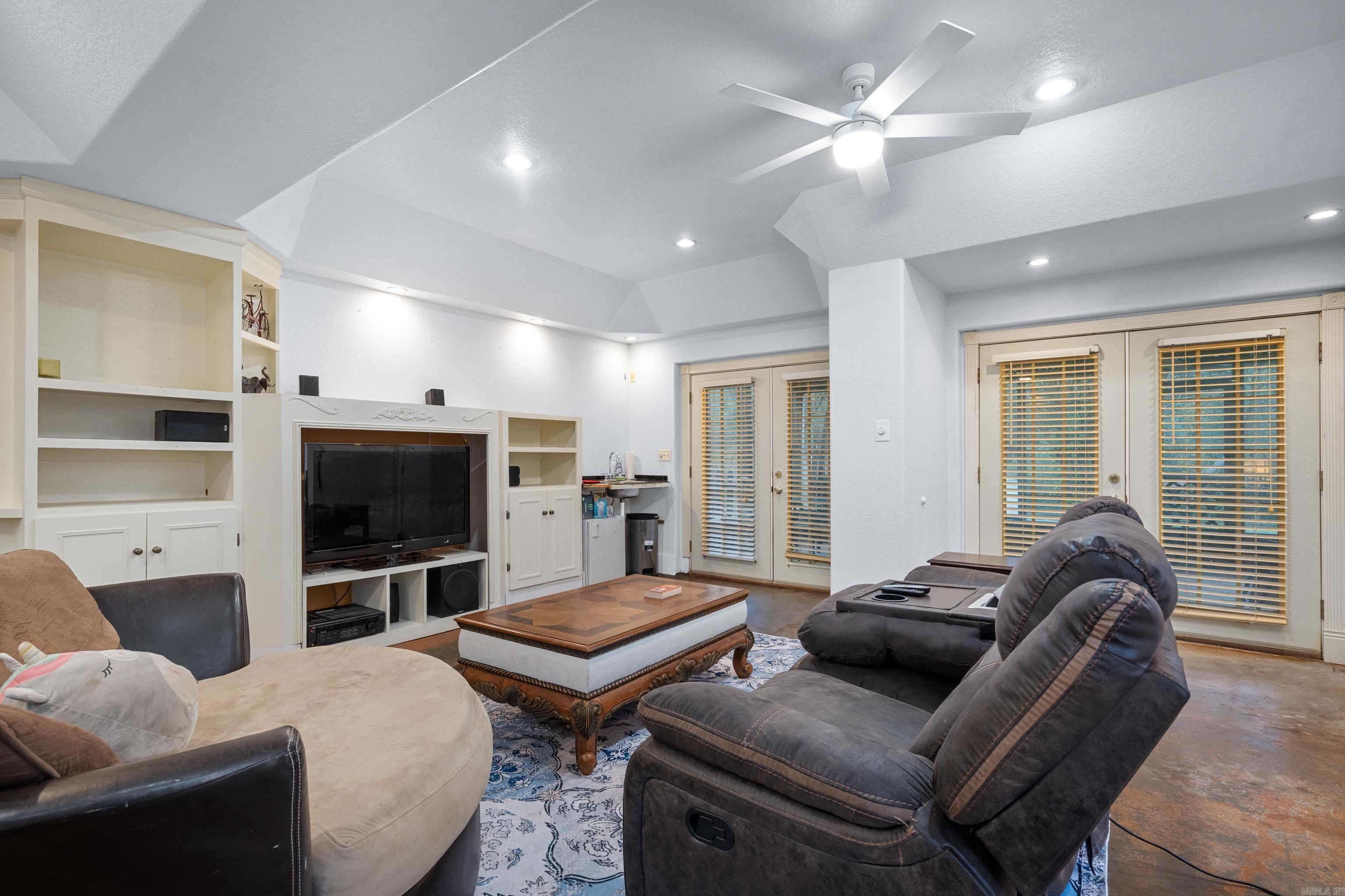 209  Charteroak  Hot Springs, AR