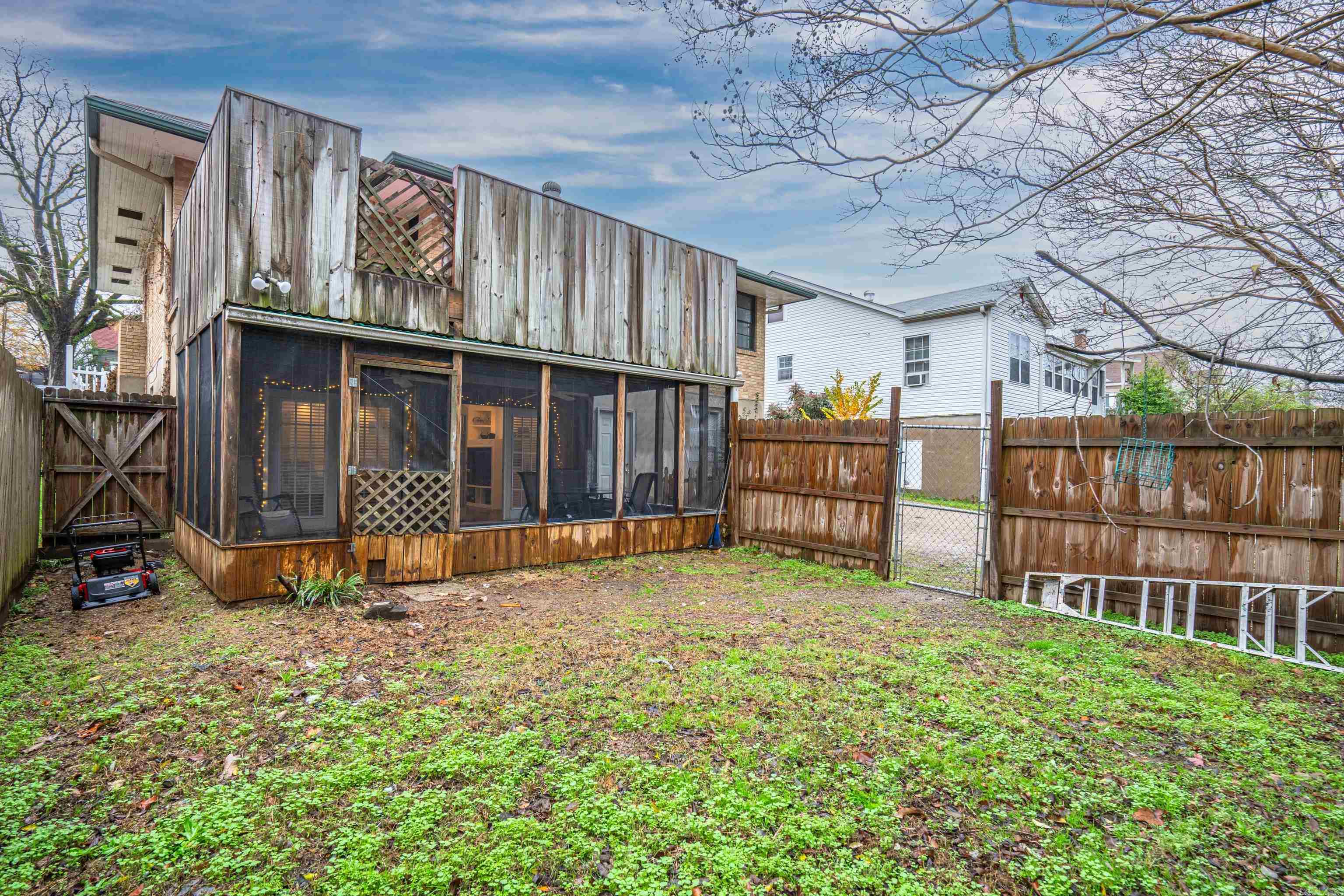 209  Charteroak  Hot Springs, AR