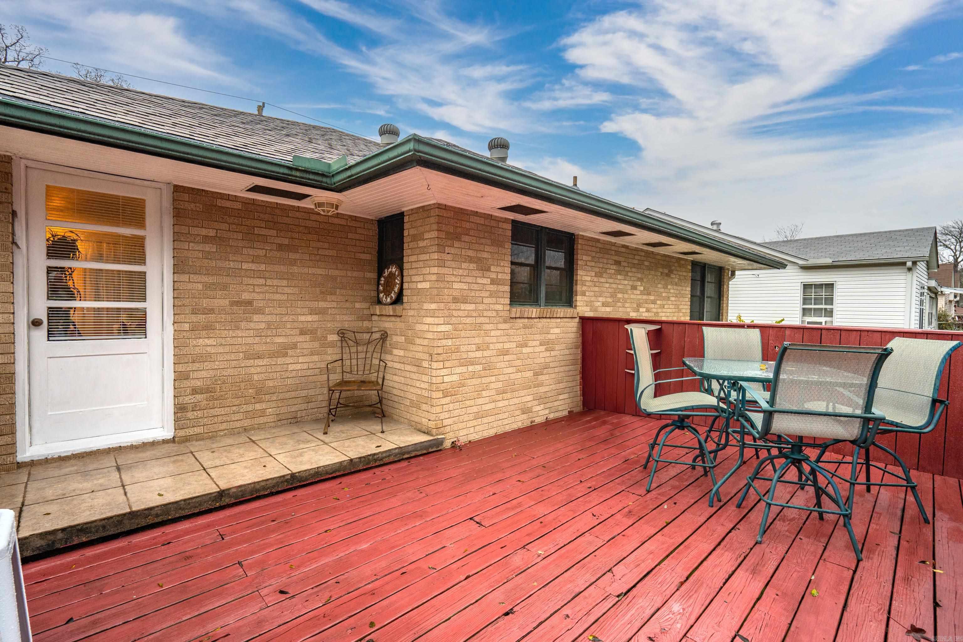 209  Charteroak  Hot Springs, AR