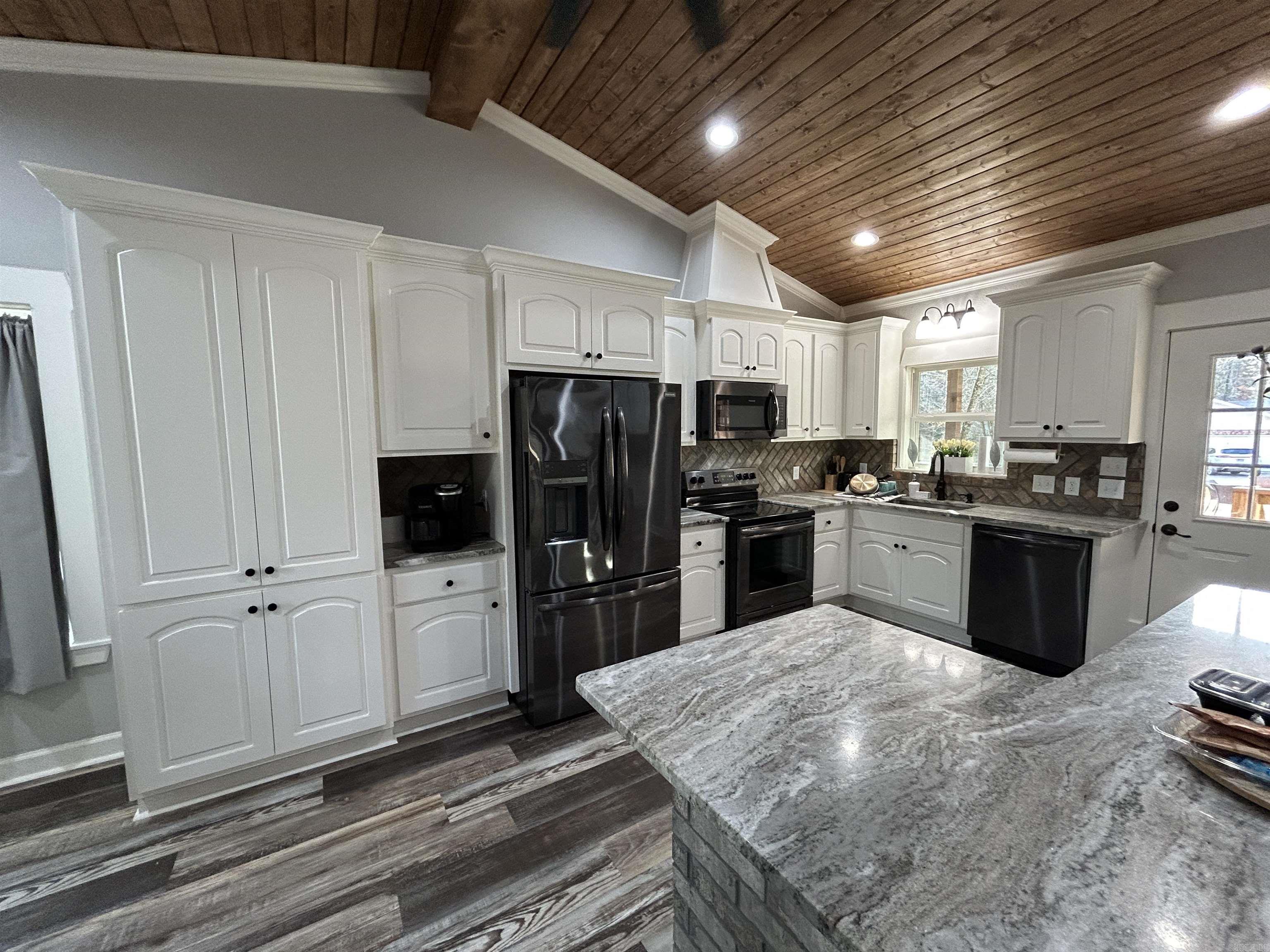 1001  Blackoak  Heber Springs, AR