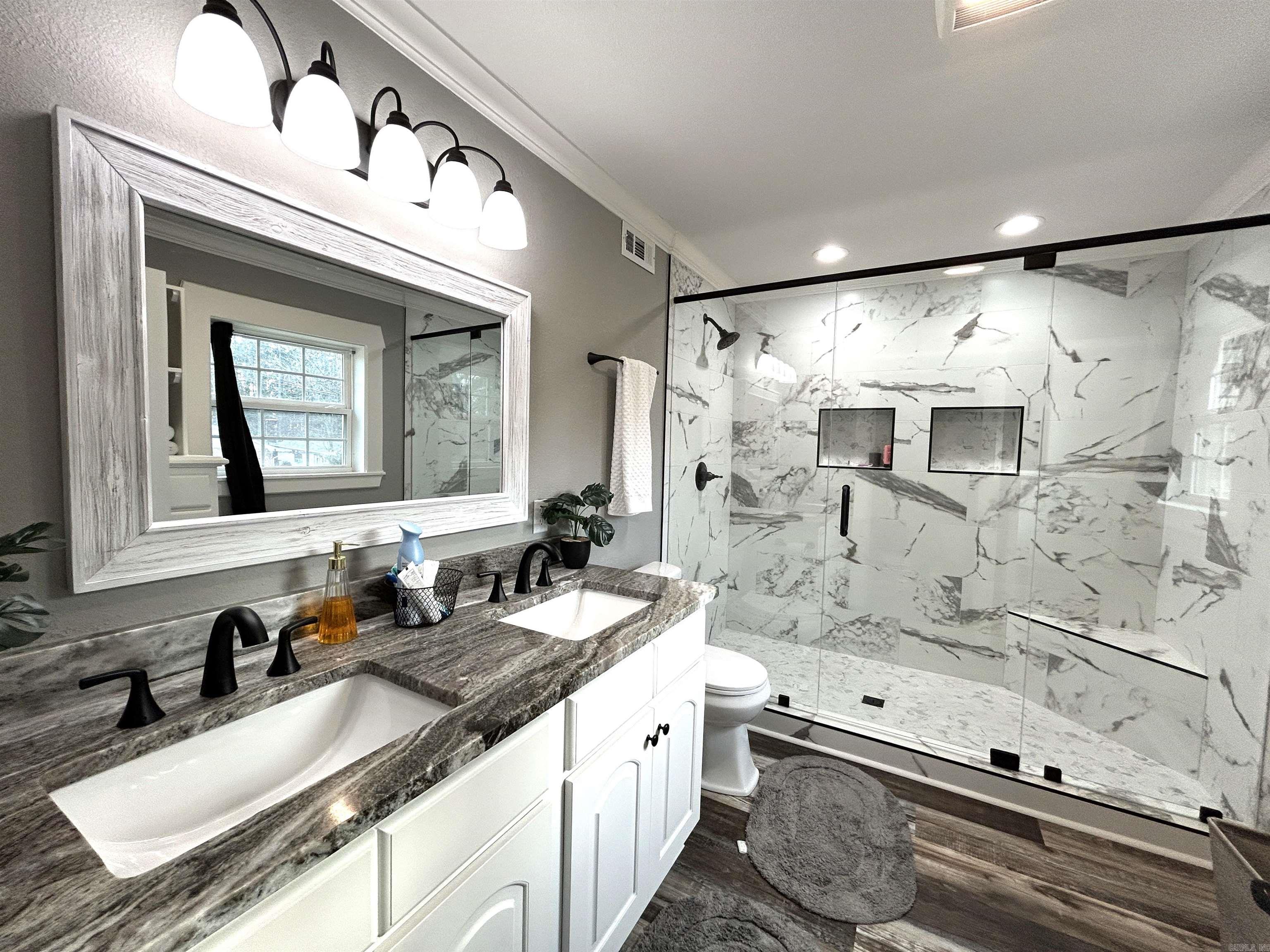 1001  Blackoak  Heber Springs, AR