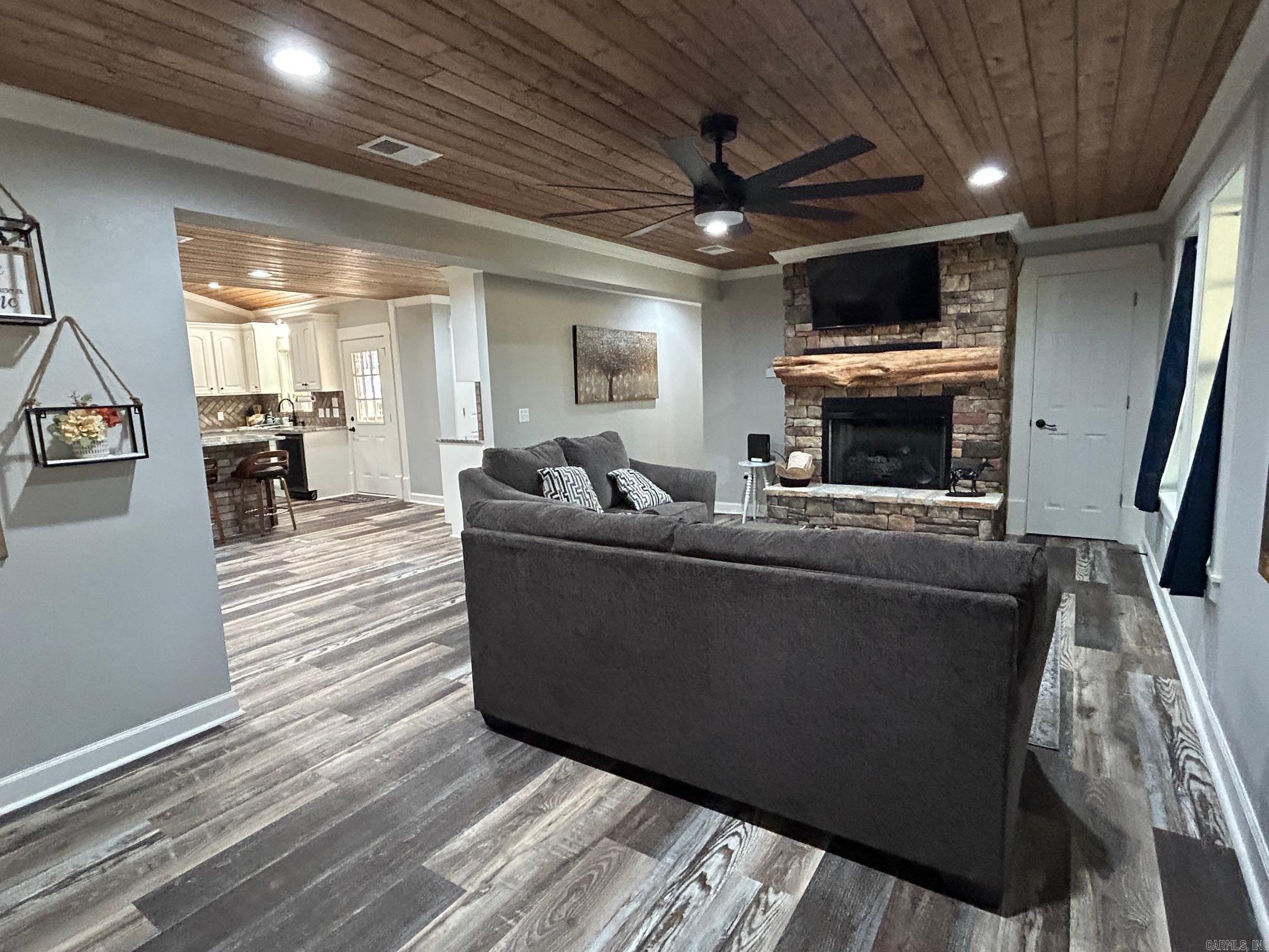 1001  Blackoak  Heber Springs, AR
