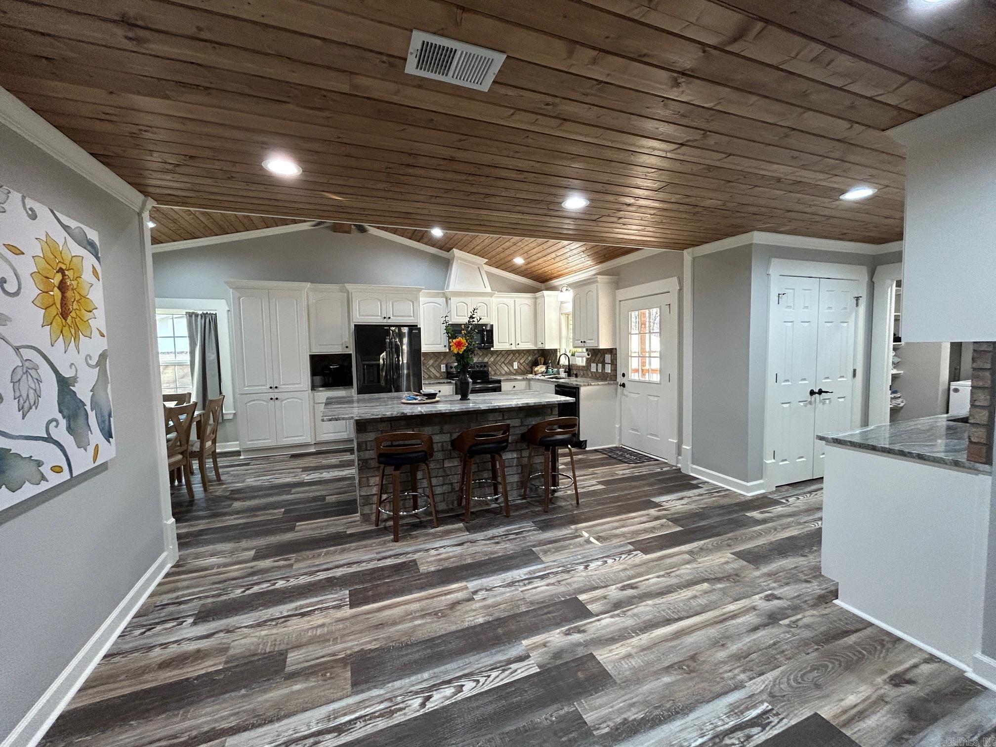 1001  Blackoak  Heber Springs, AR