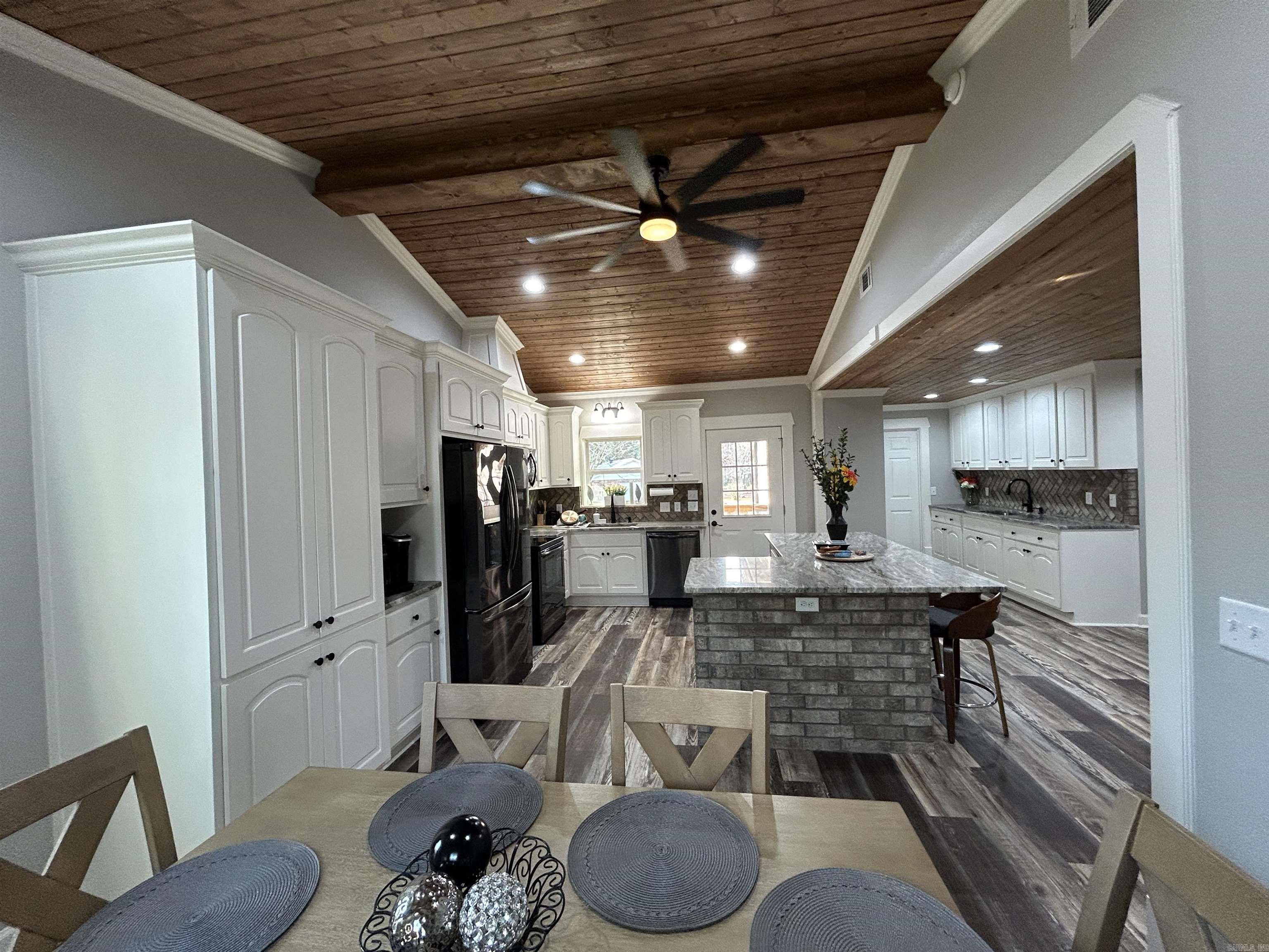 1001  Blackoak  Heber Springs, AR