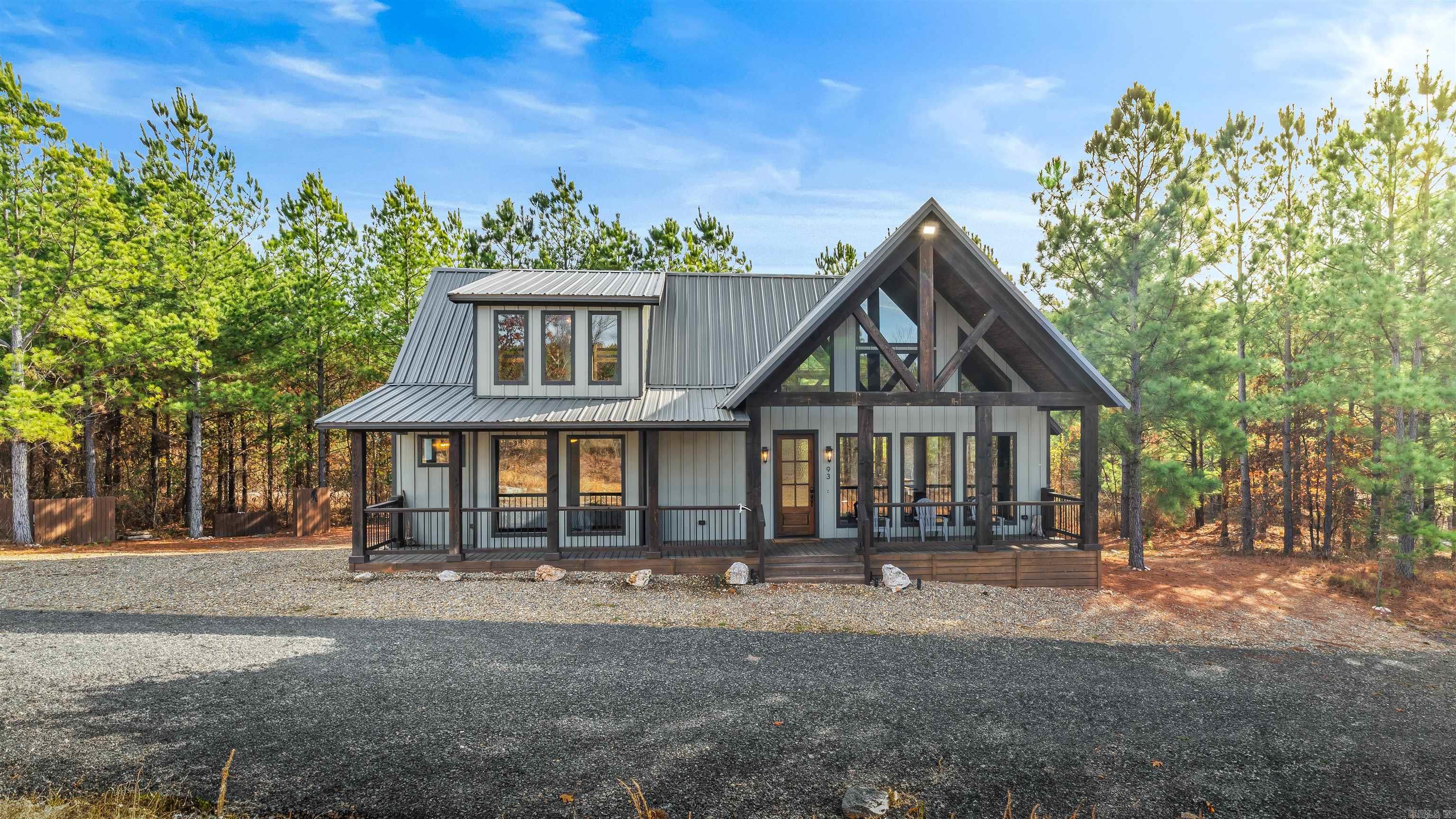 93 Twisted Pine Trail Hochatown, OK 74728