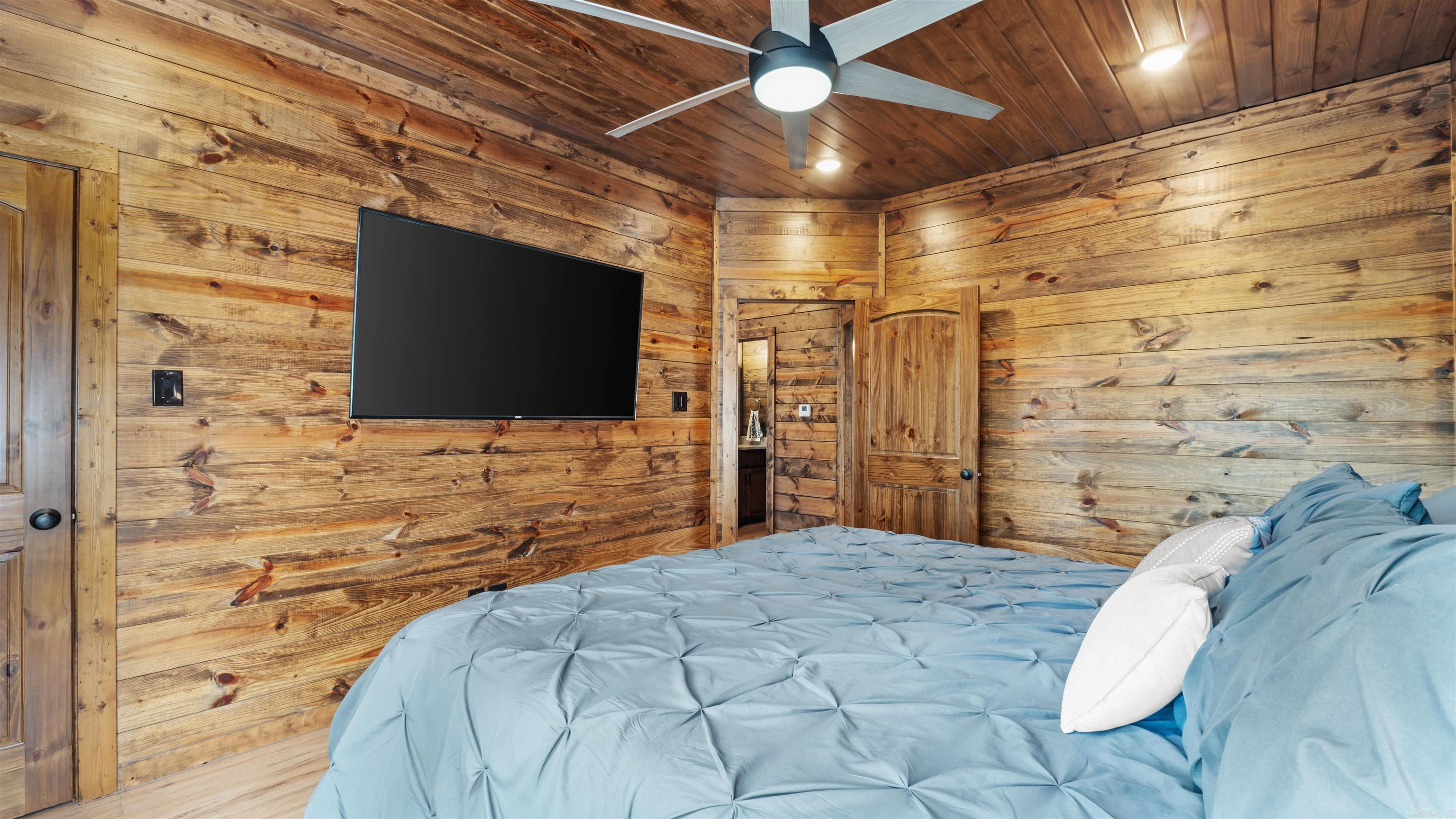 93 Twisted Pine Trail Hochatown, OK 74728