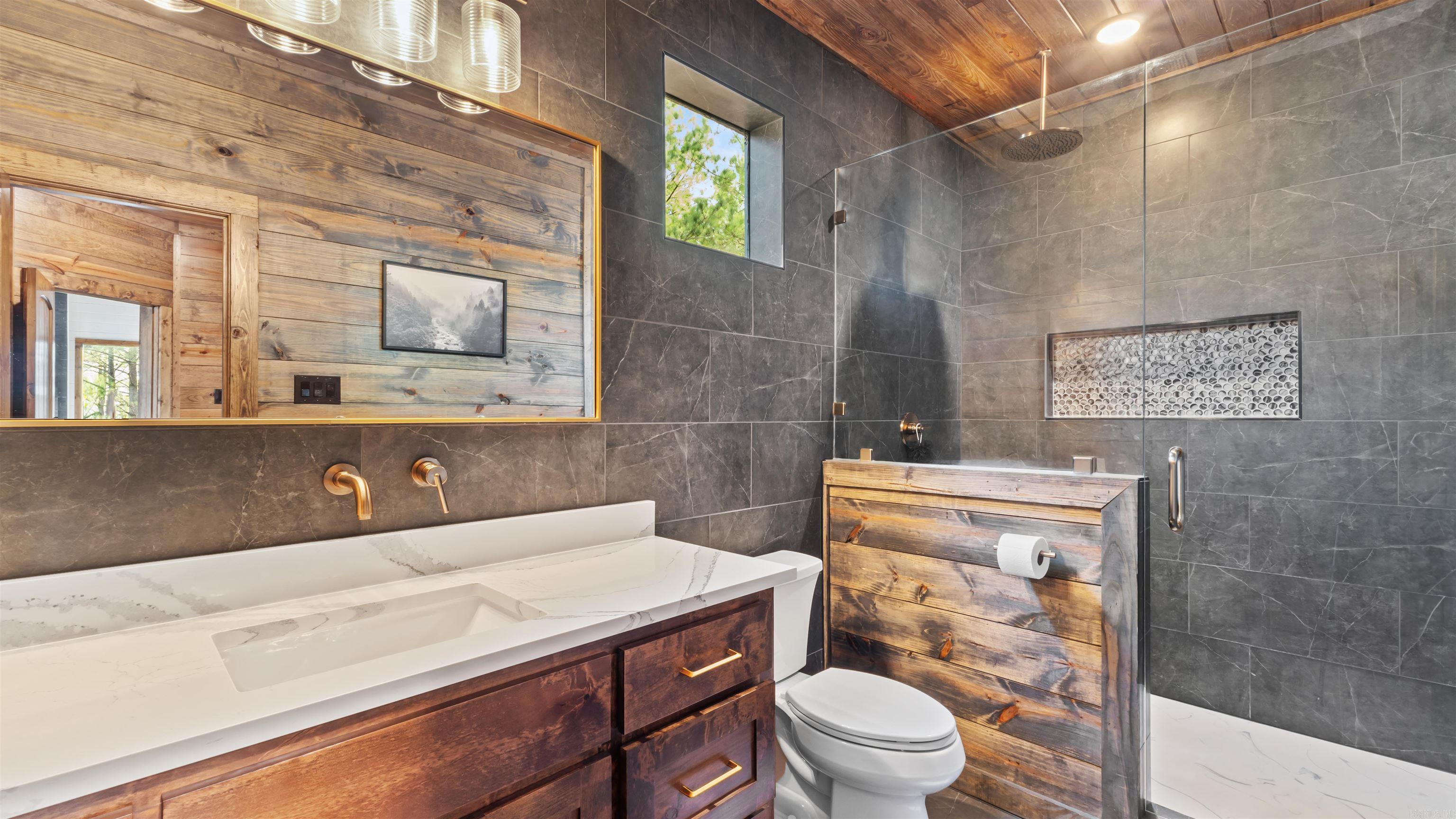 93 Twisted Pine Trail Hochatown, OK 74728