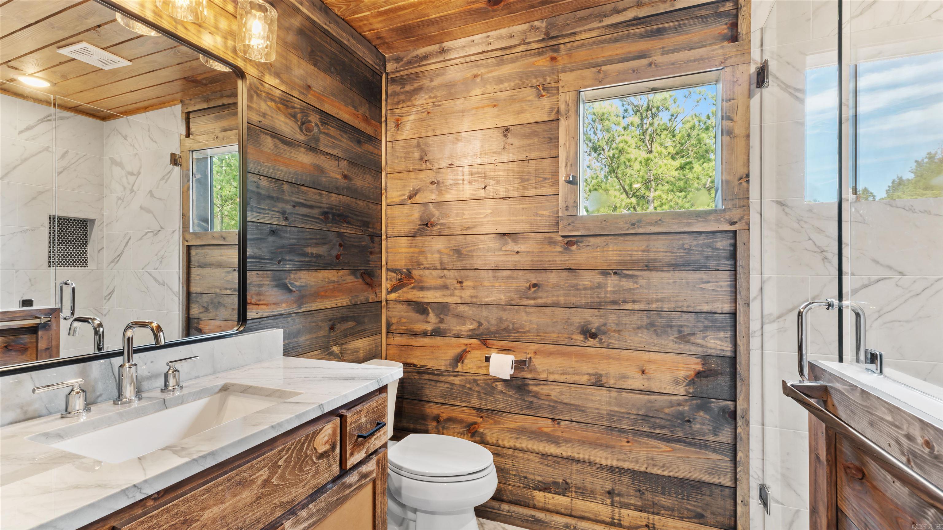 93 Twisted Pine Trail Hochatown, OK 74728