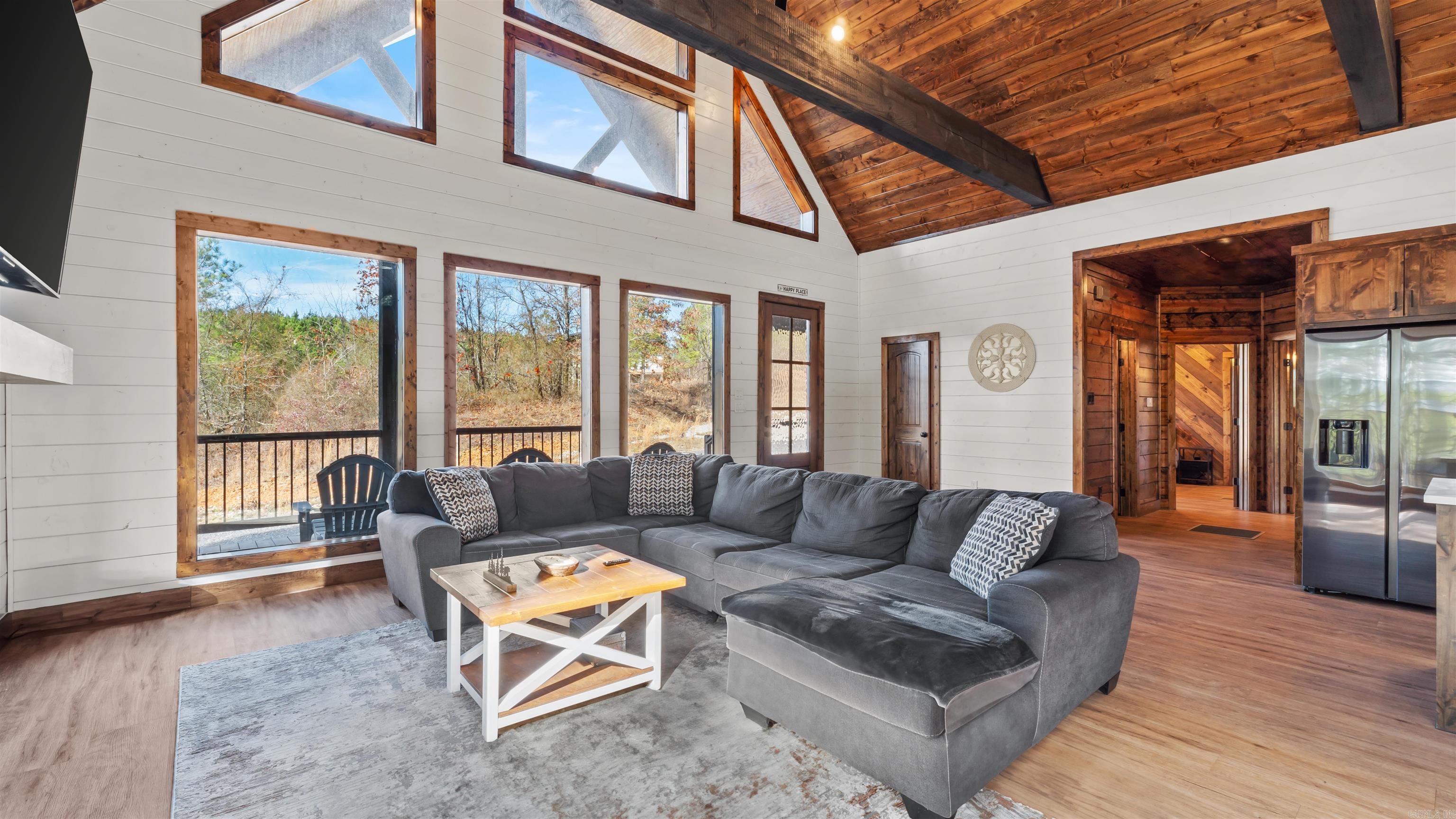 93 Twisted Pine Trail Hochatown, OK 74728