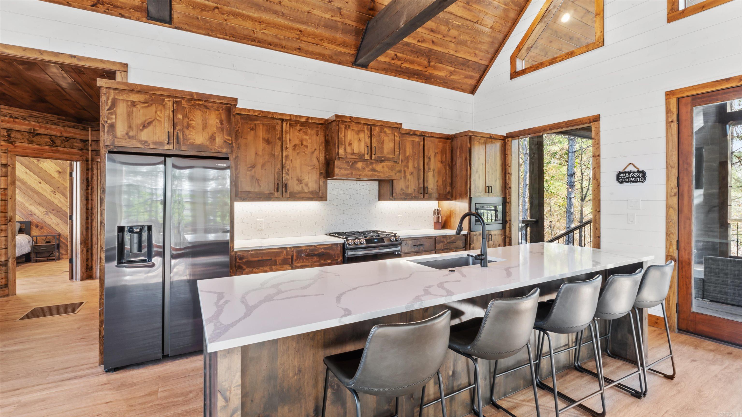 93 Twisted Pine Trail Hochatown, OK 74728